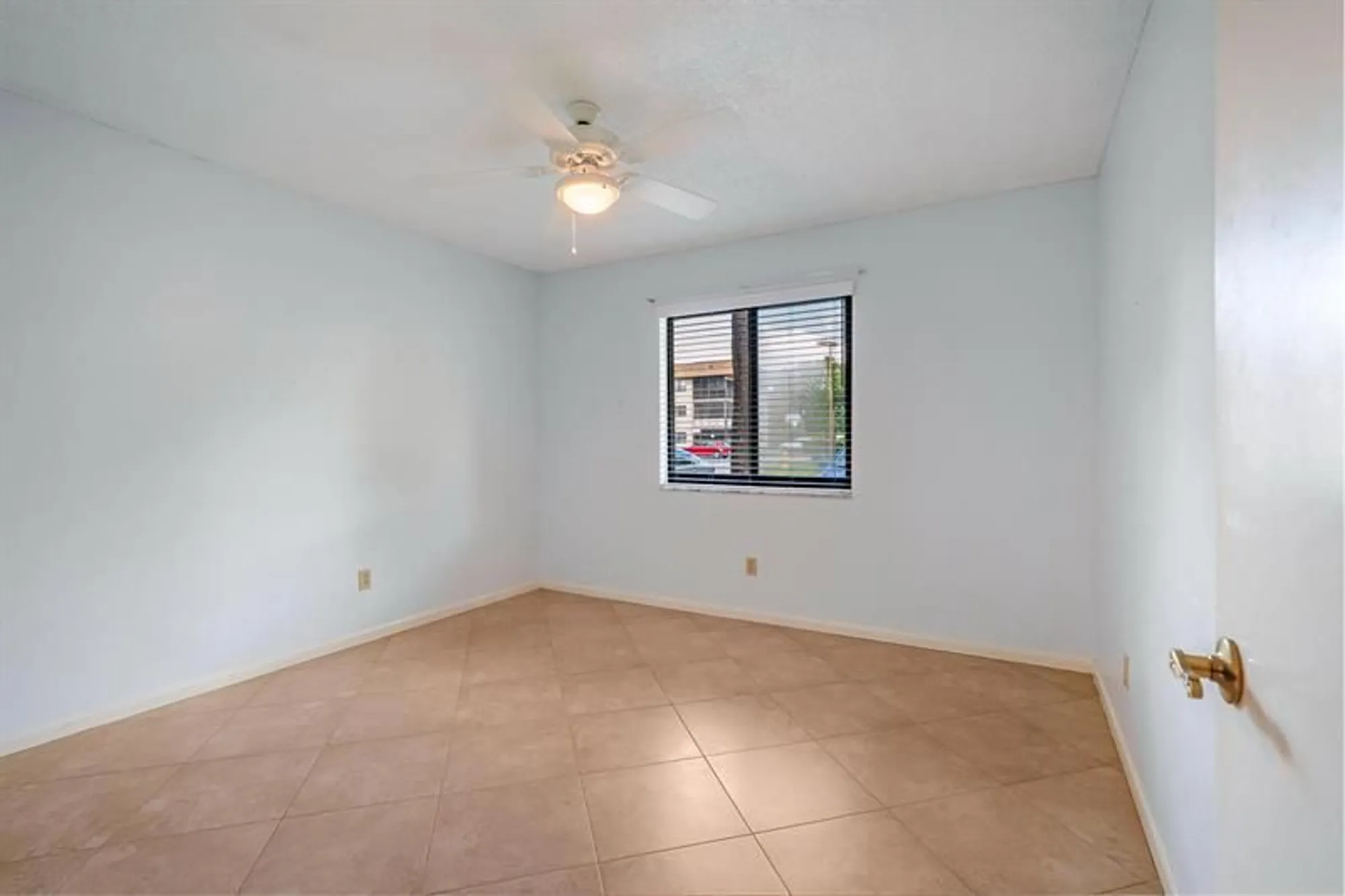 Property Slideshow image 14 of 32 | 4955 e sabal palm blvd 104, Tamarac, FL, 33319