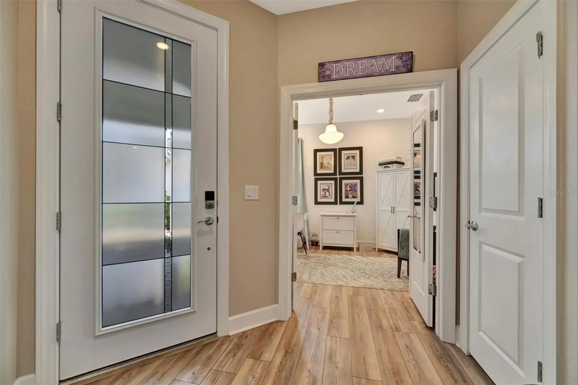 Property Slideshow image 18 of 59 | 25069 pearl lake cir, Englewood, FL, 34223