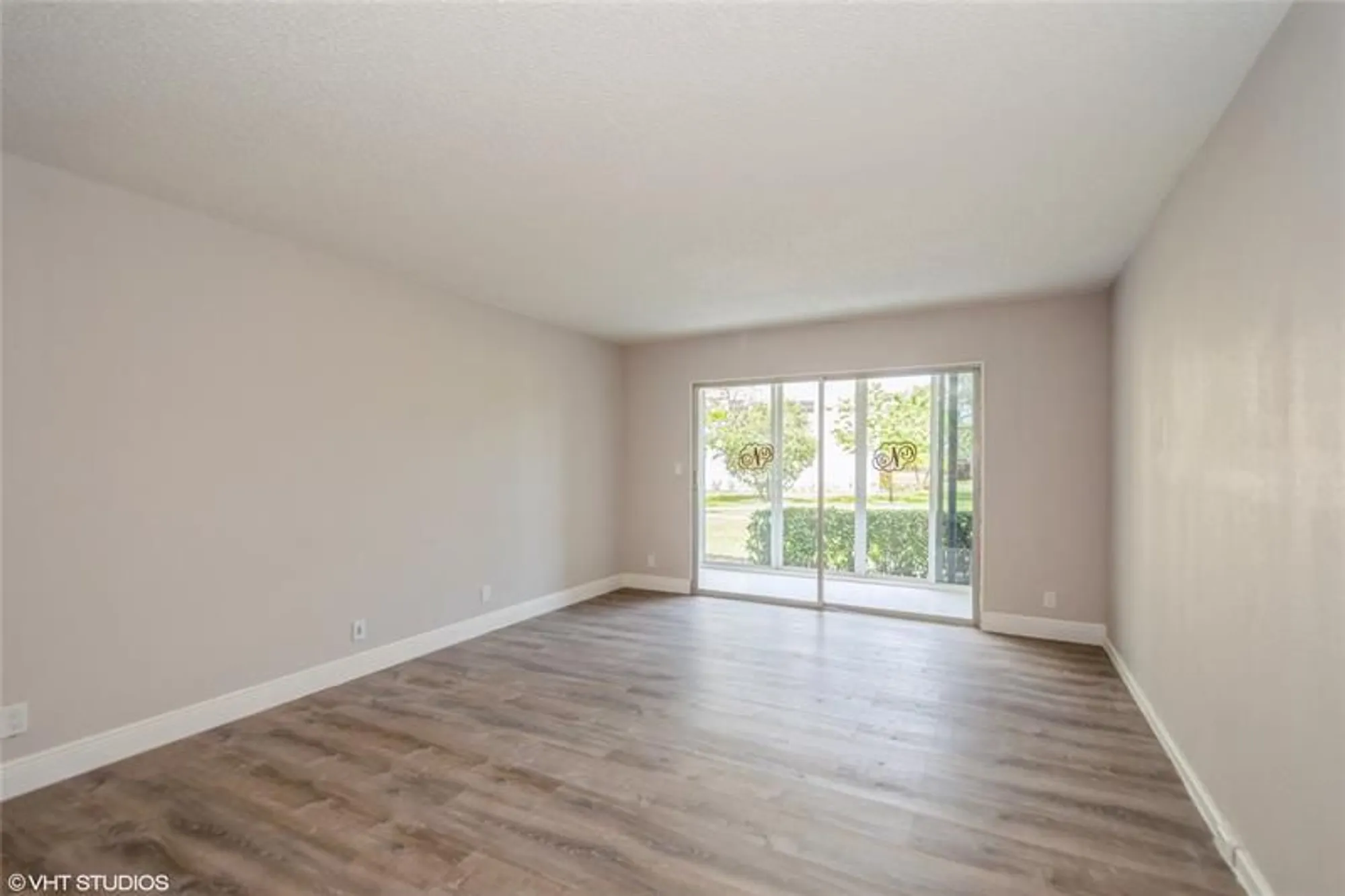 Property Slideshow image 7 of 33 | 2805 victoria way d1, Coconut Creek, FL, 33066