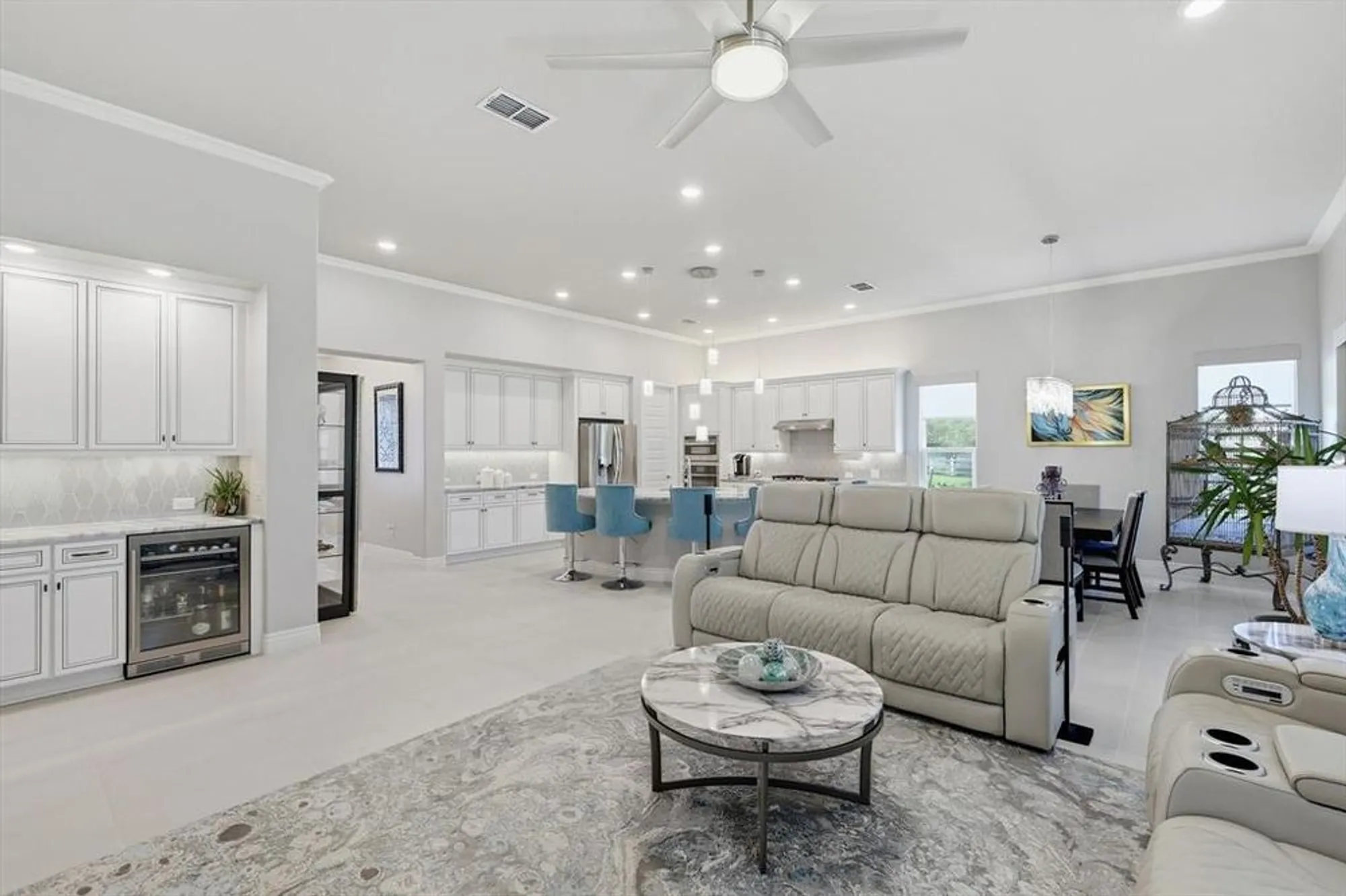 Property Slideshow image 8 of 35 | 10008 baywood ct, Denton, TX, 76207