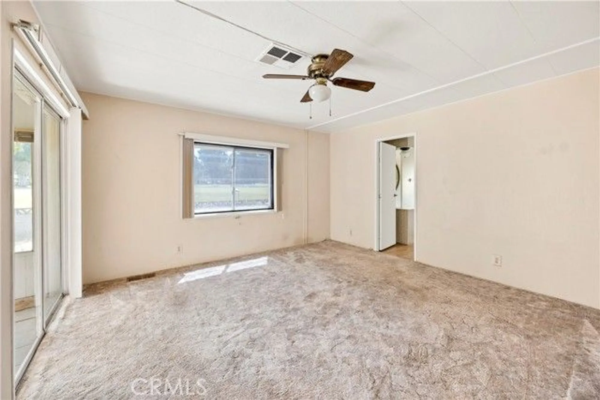 Property Slideshow image 22 of 54 | 1272 brentwood way, Hemet, CA, 92545