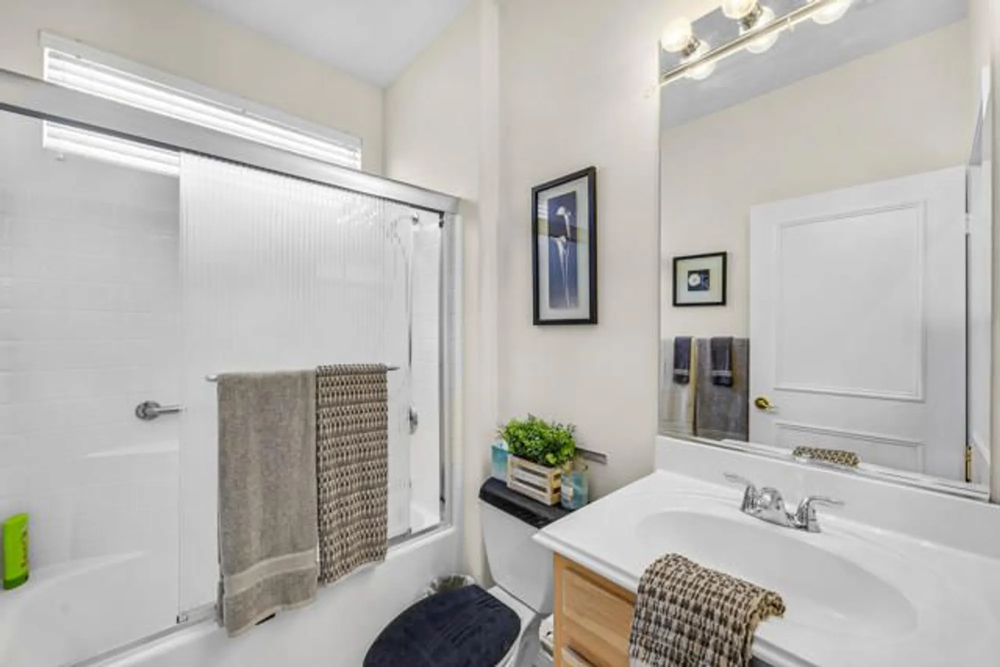 Property Slideshow image 20 of 42 | 36574 royal sage ct, Palm Desert, CA, 92211