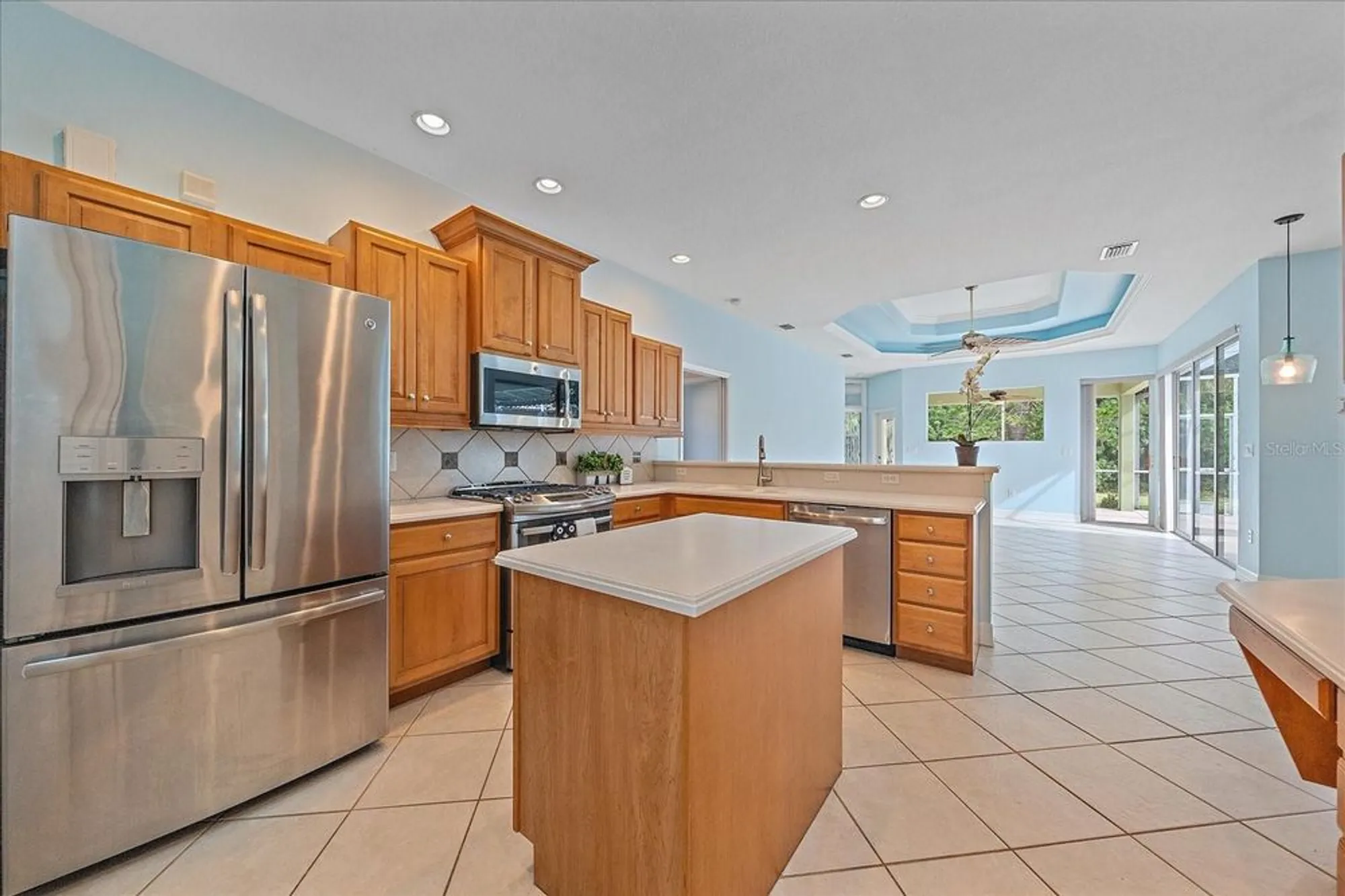 Property Slideshow image 8 of 43 | 6619 pinefeather ct, Bradenton, FL, 34203
