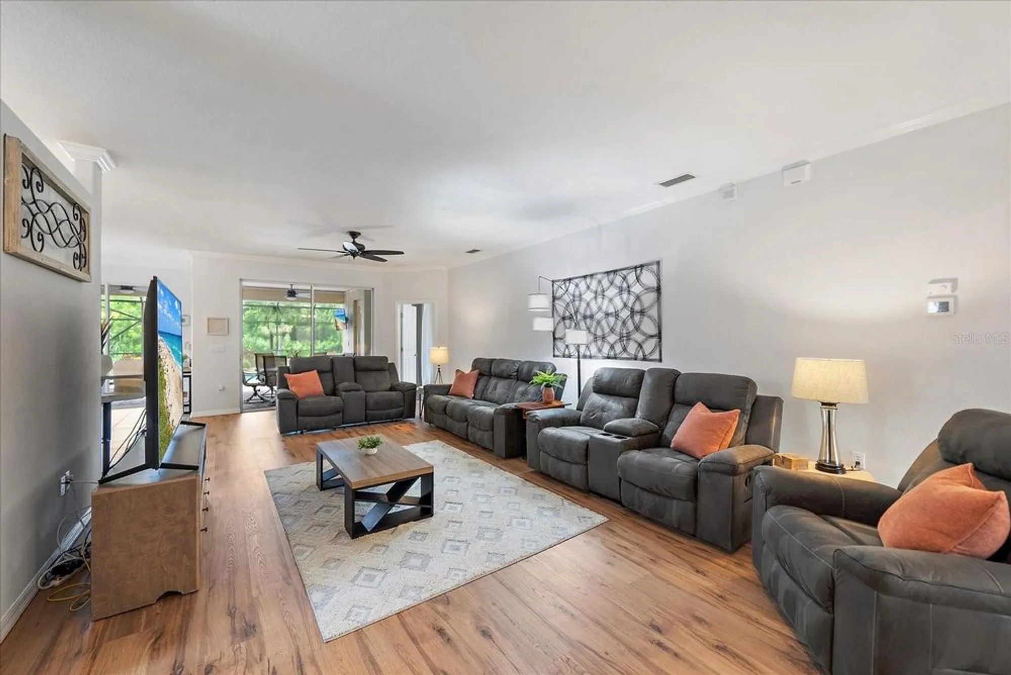 Property Slideshow image 25 of 46 | 131 river enclave ct, Bradenton, FL, 34212