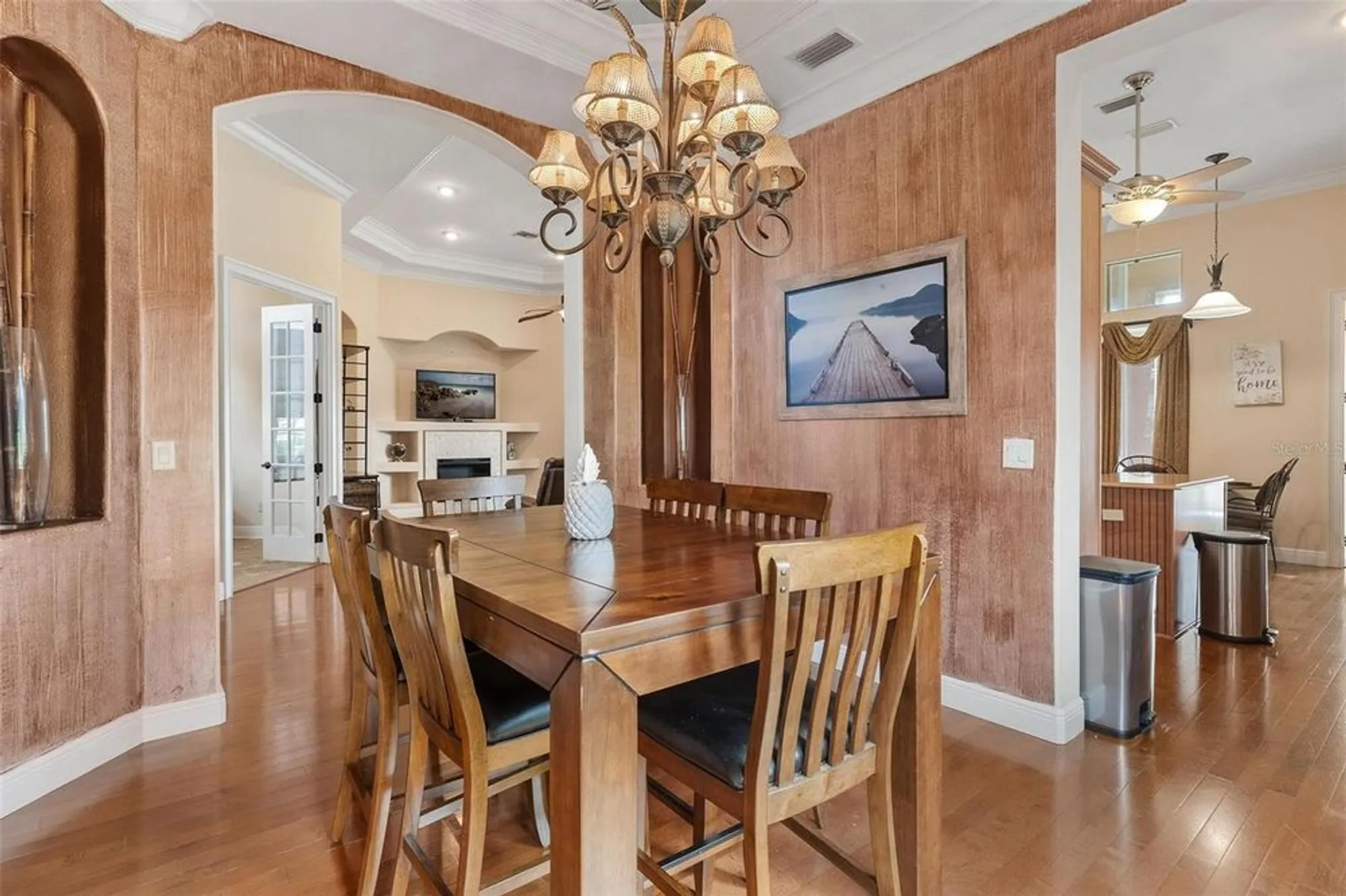 Property Slideshow image 17 of 47 | 38800 harborwoods pl, Lady Lake, FL, 32159