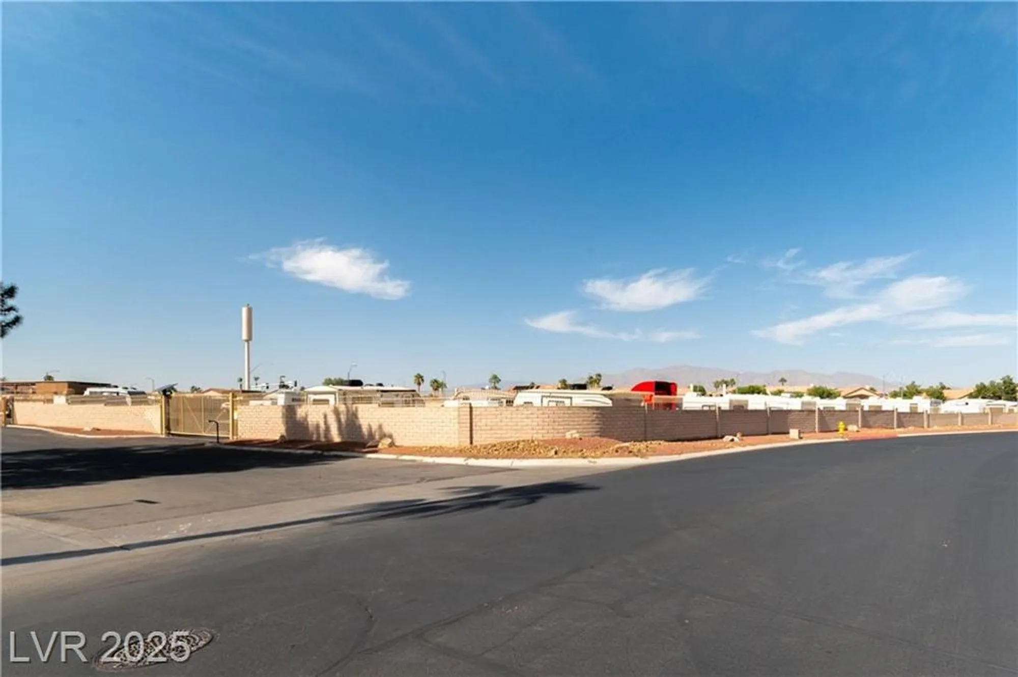 Property Slideshow image 28 of 42 | 5600 segolilly cir, Las Vegas, NV, 89130