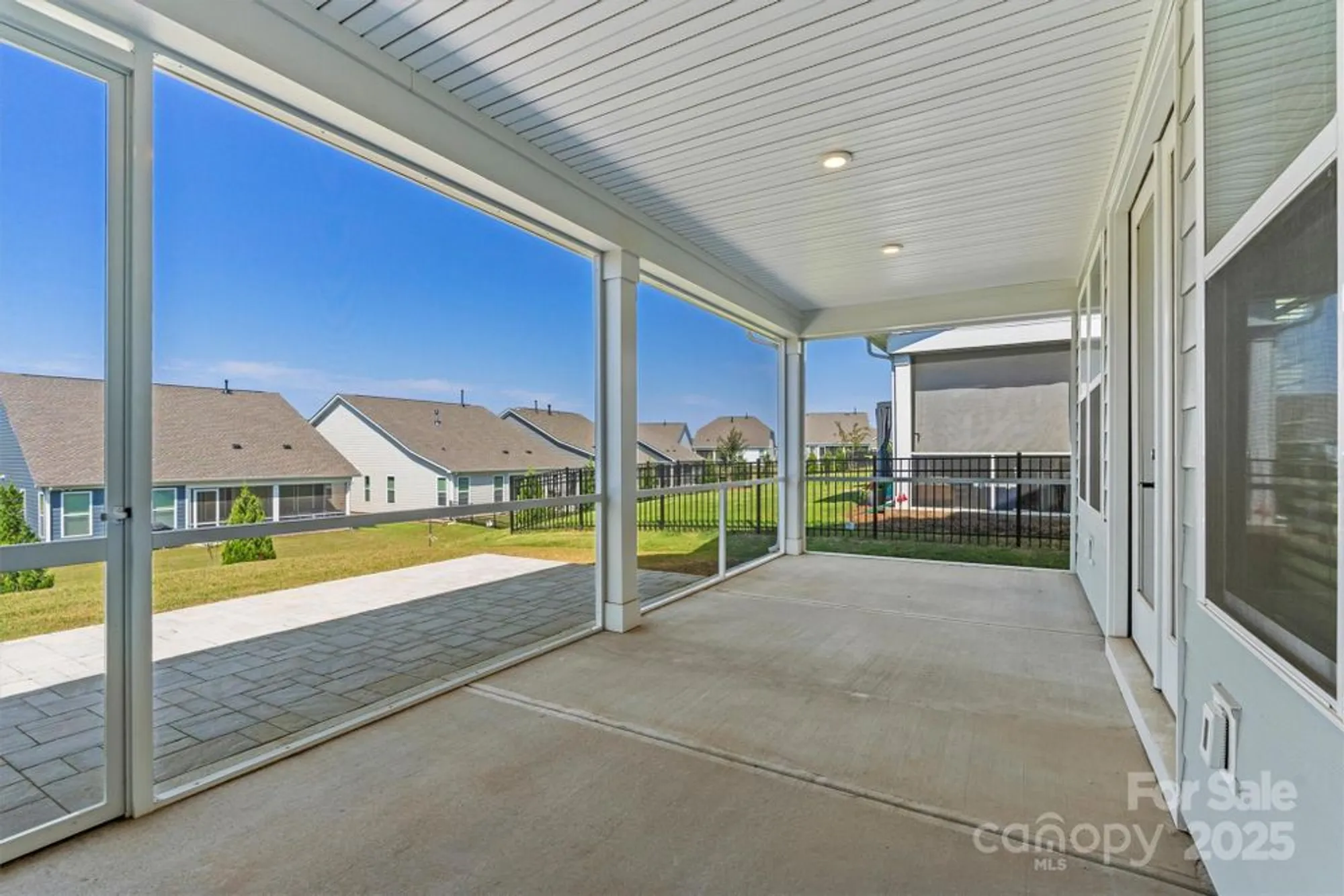 Property Slideshow image 36 of 48 | 7332 jolly brook dr, Charlotte, NC, 28215