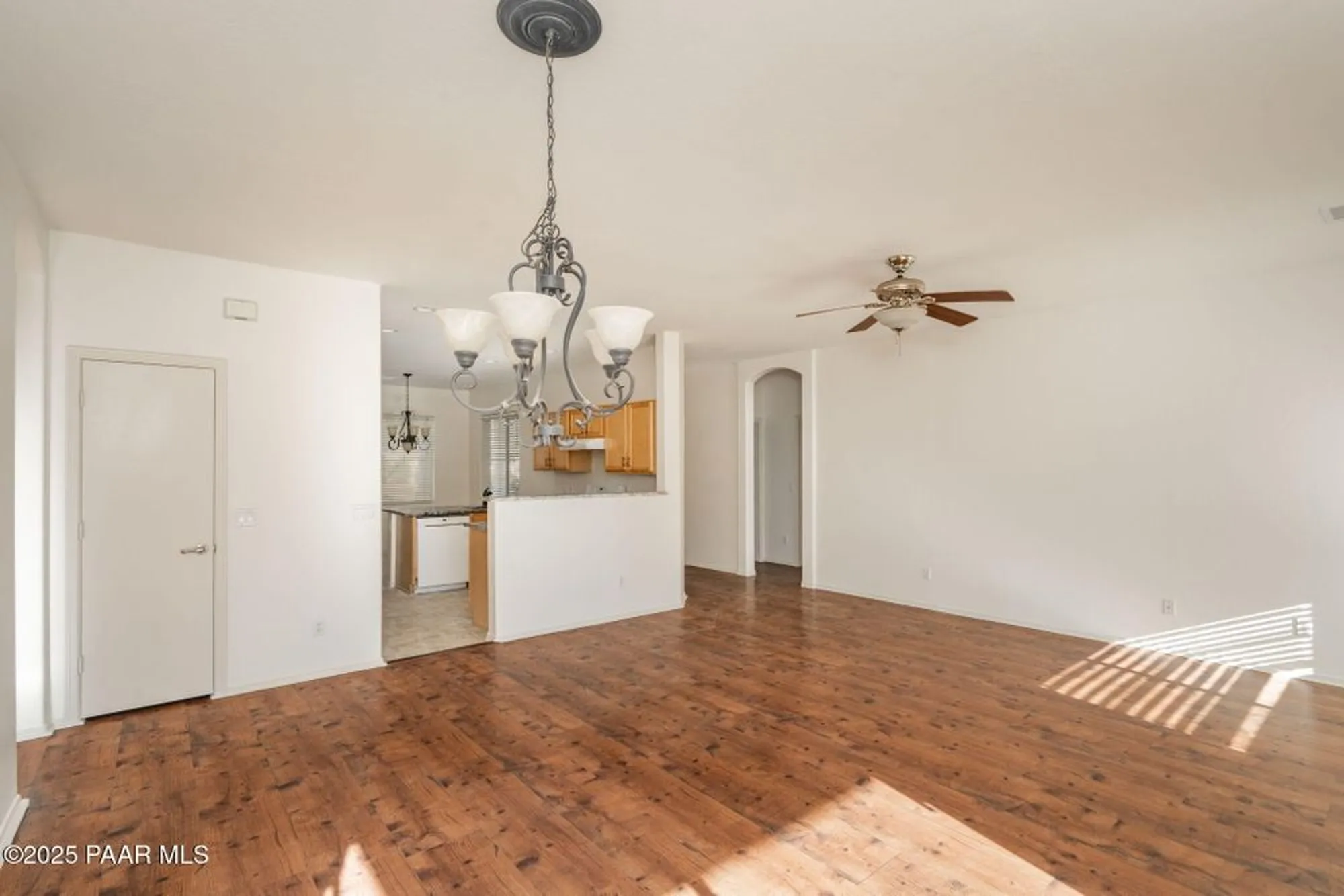 Property Slideshow image 11 of 36 | 7677 e shimmer ln, Prescott Valley, AZ, 86315