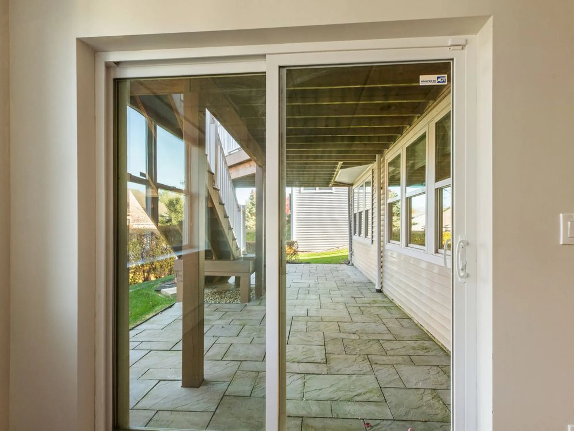 Property Slideshow image 30 of 36 | 3001 ravinia cir, Mundelein, IL, 60060