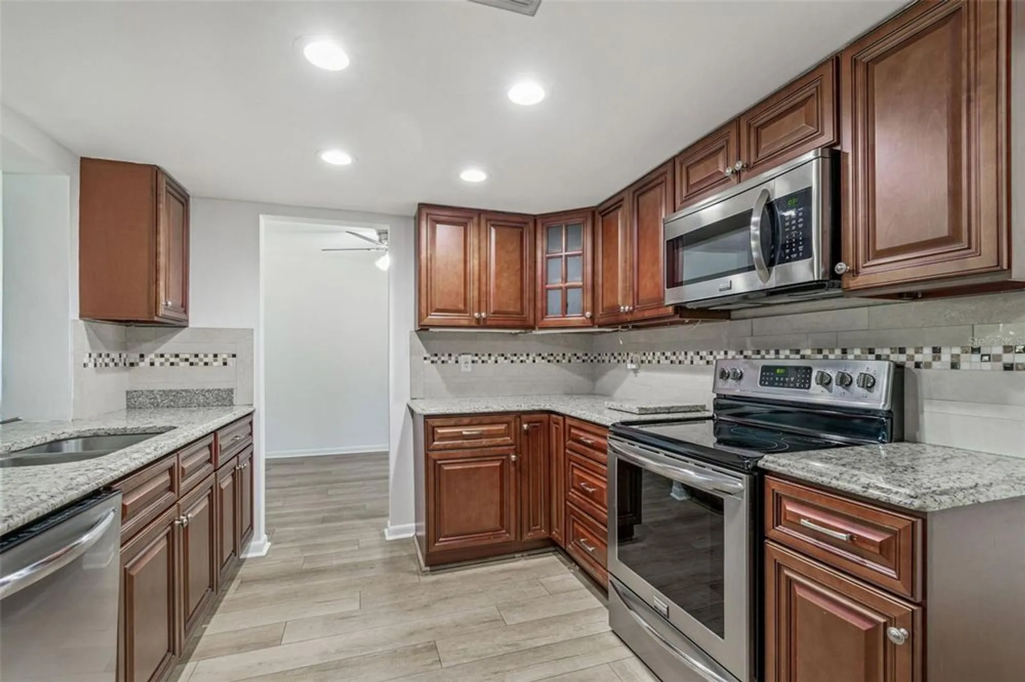 Property Slideshow image 9 of 42 | 9500 mainlands blvd w # 1-a, Pinellas Park, FL, 33782