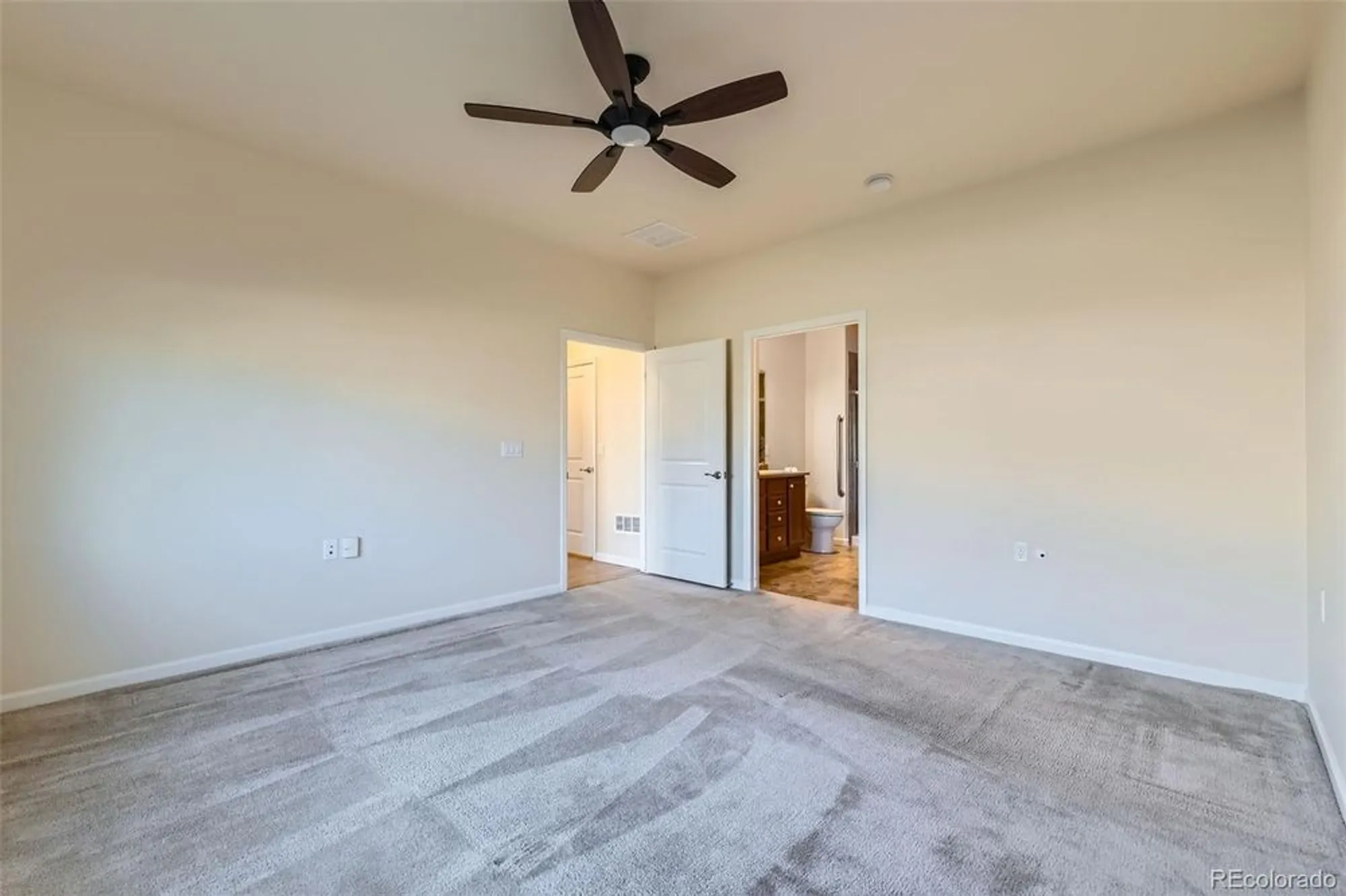 Property Slideshow image 20 of 33 | 12625 madison way, Thornton, CO, 80241