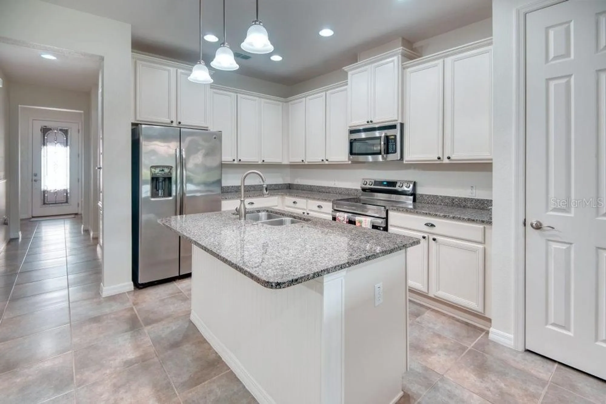 Property Slideshow image 12 of 43 | 3432 fallbrook dr, Poinciana, FL, 34759