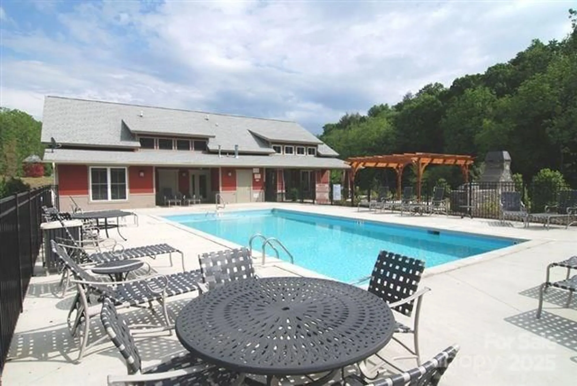 Property Slideshow image 33 of 47 | 48 creekside view dr, Asheville, NC, 28804