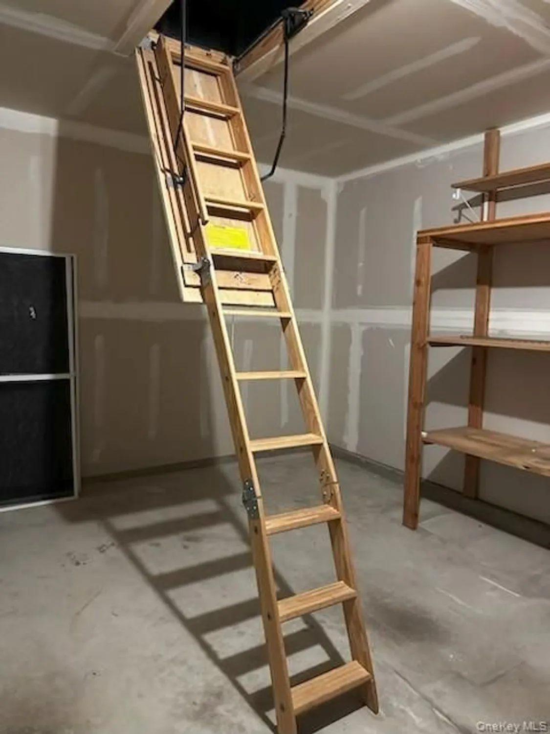 Property Slideshow image 19 of 22 | 163 theodore dr, Coram, NY, 11727