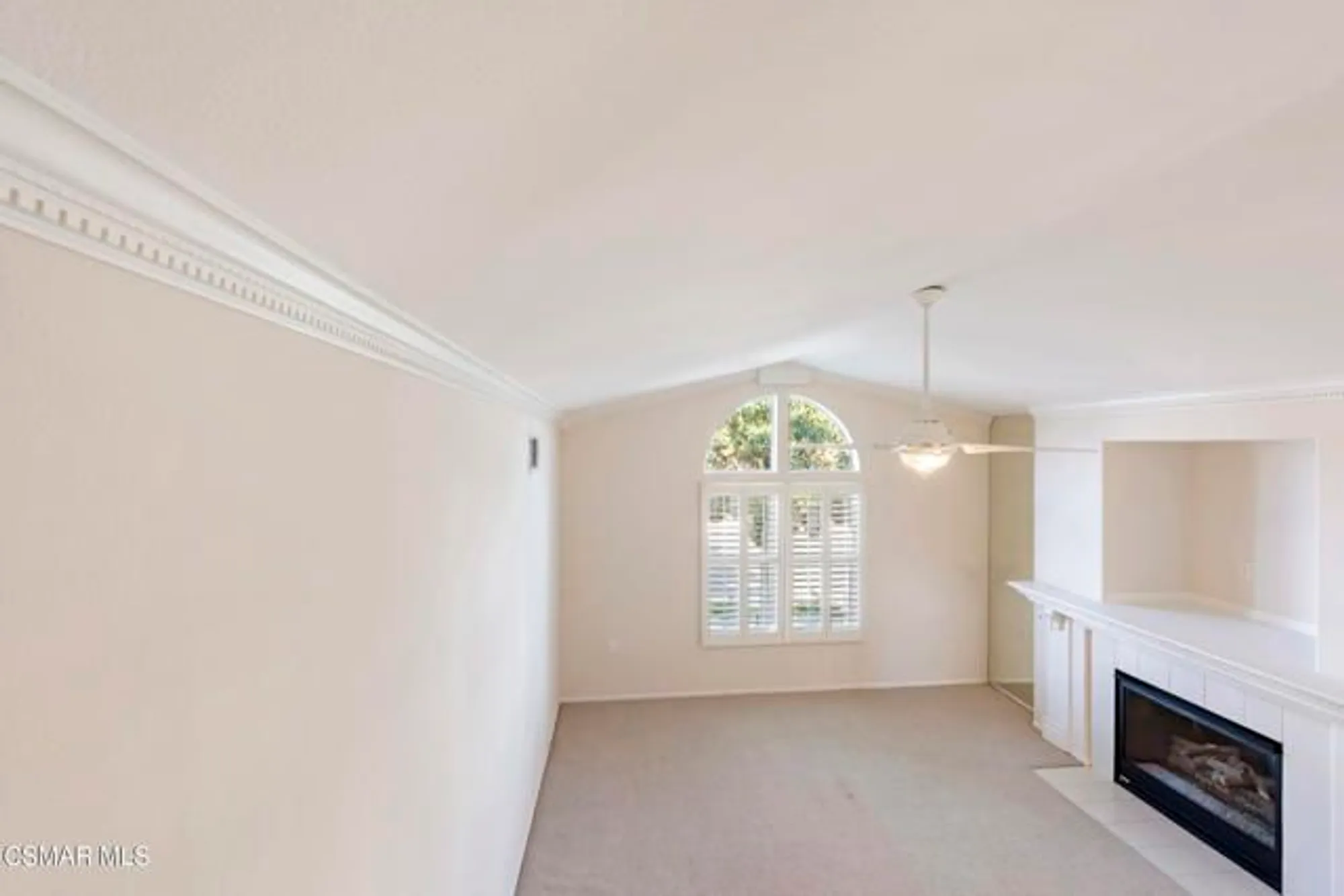 Property Slideshow image 21 of 38 | 2059 tulip ave, Simi Valley, CA, 93063