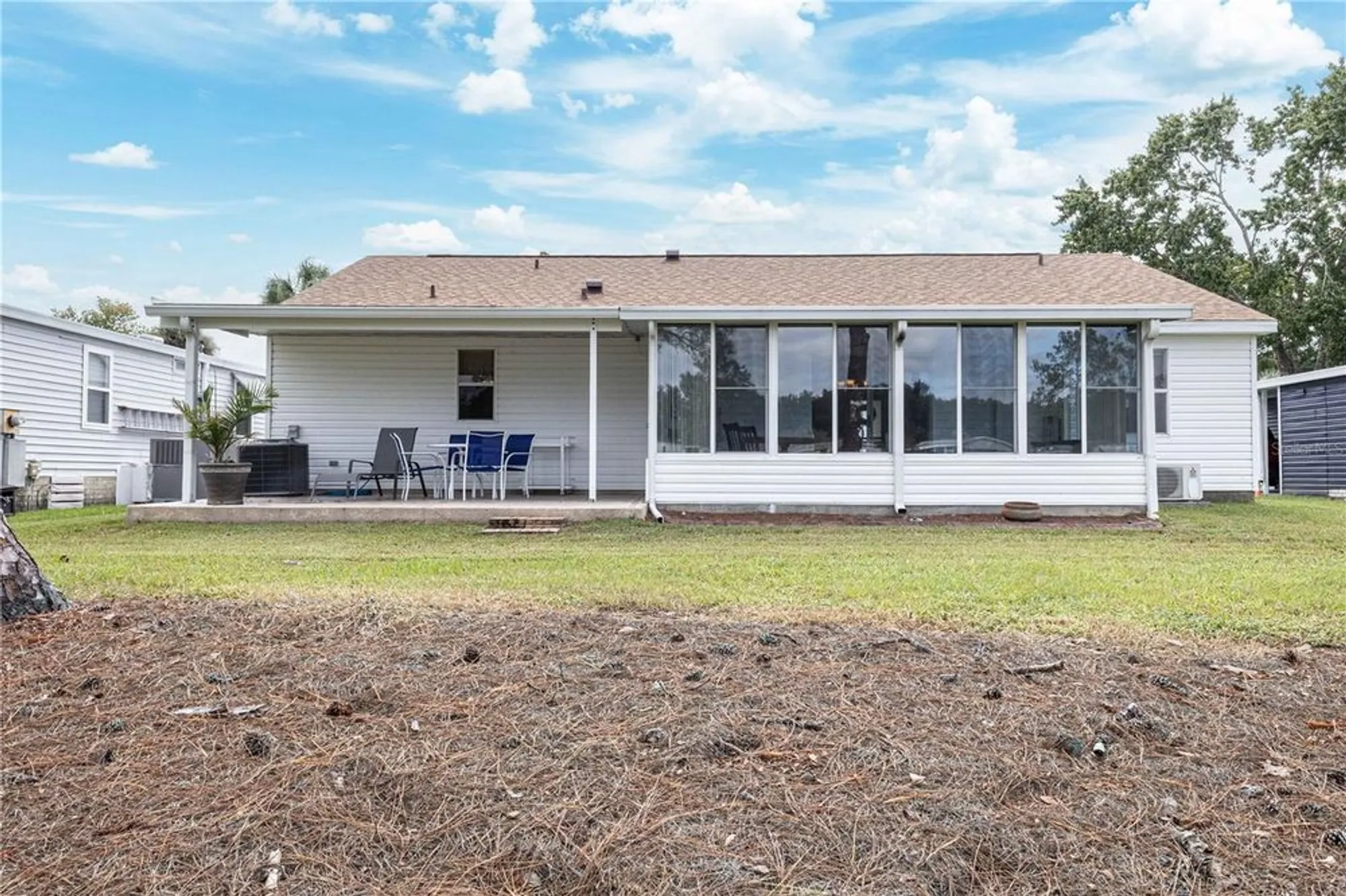 Property Slideshow image 2 of 25 | 1737 lauren ln, Lady Lake, FL, 32159