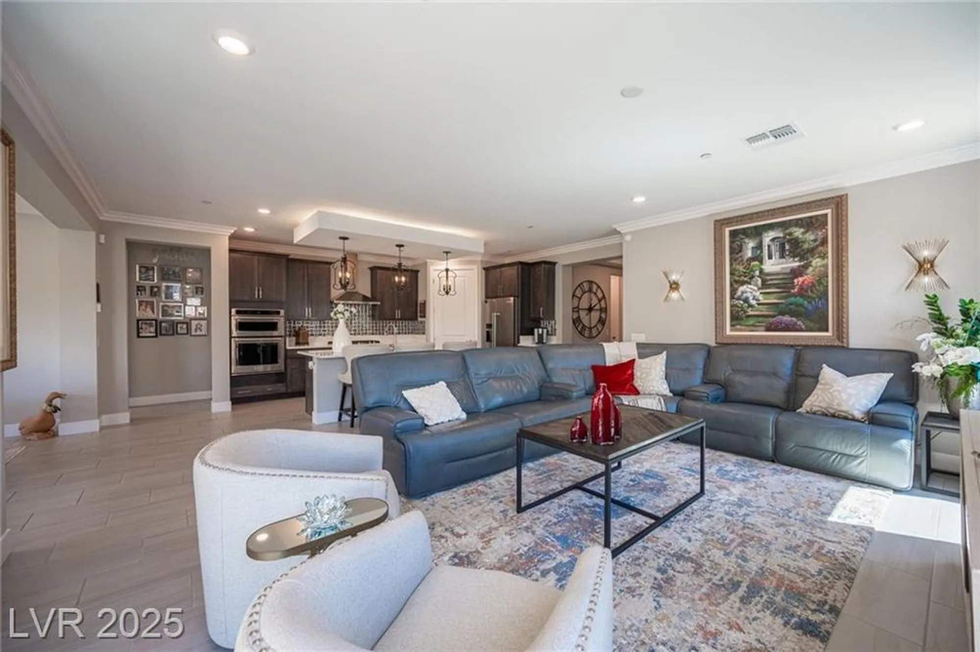 Property Slideshow image 20 of 55 | 35 cliffwater st, Henderson, NV, 89011