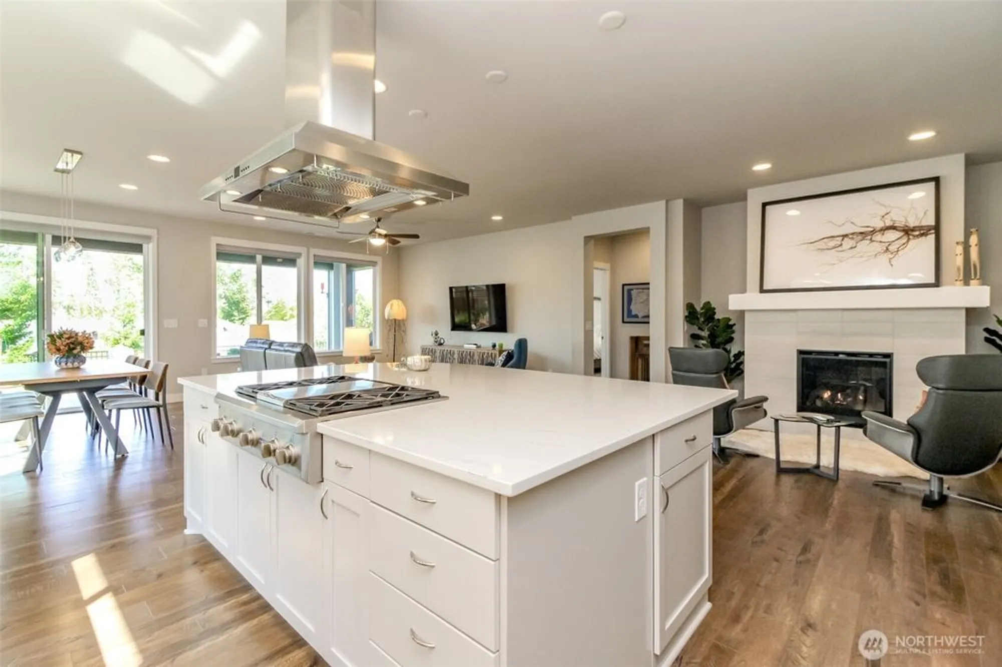 Property Slideshow image 8 of 33 | 14812 180th ave, Bonney Lake, WA, 98391