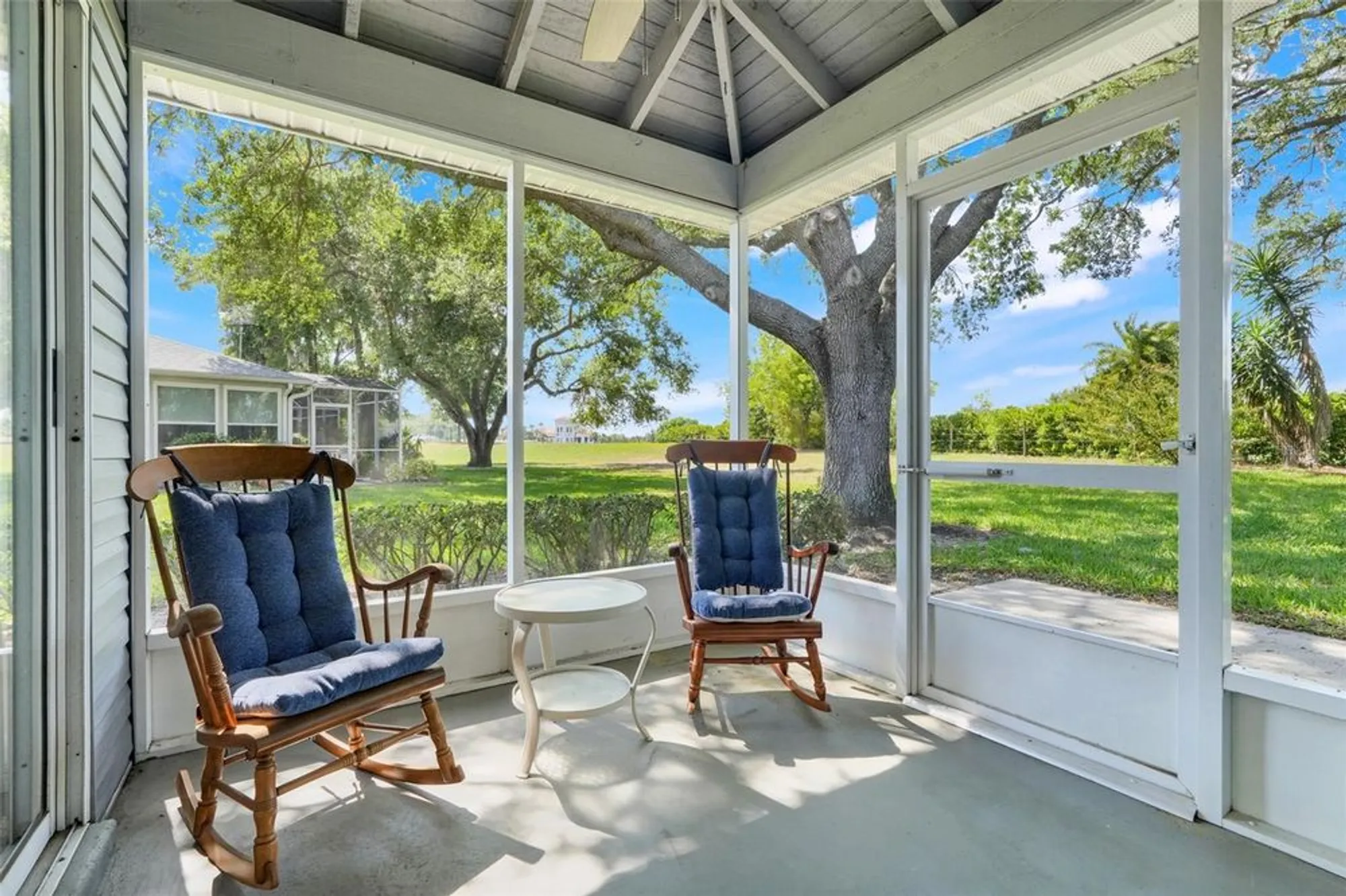 Property Slideshow image 28 of 41 | 26736 cash ct, Leesburg, FL, 34748