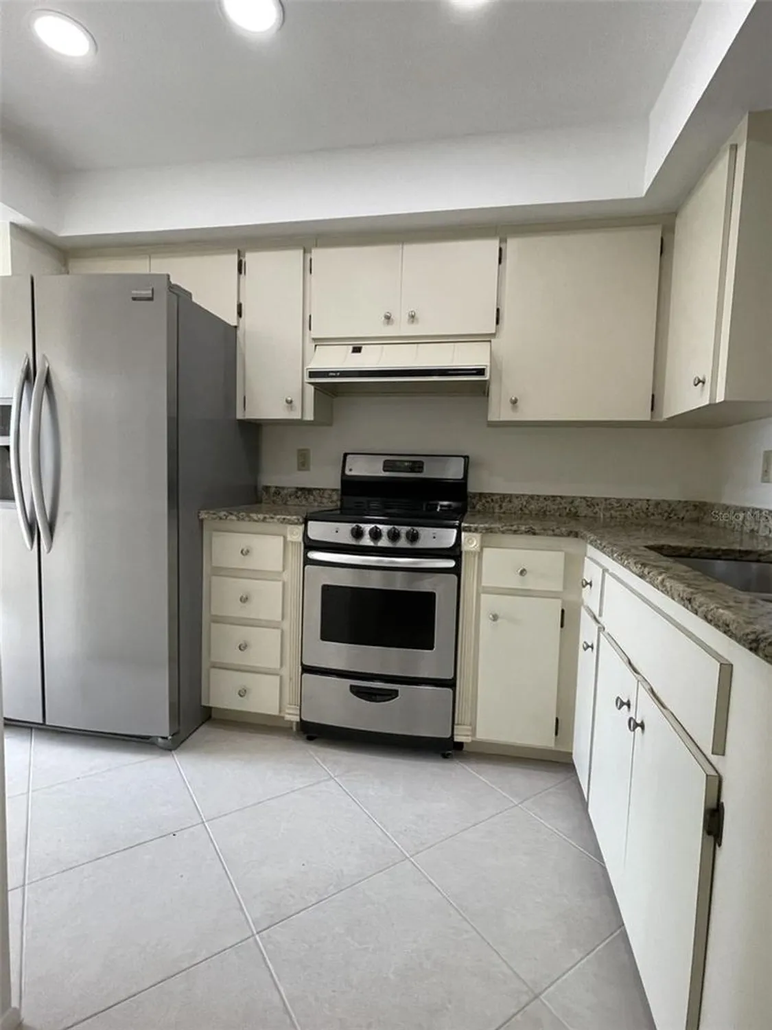 Property Slideshow image 14 of 59 | 7030 w country club dr n # 128, Sarasota, FL, 34243