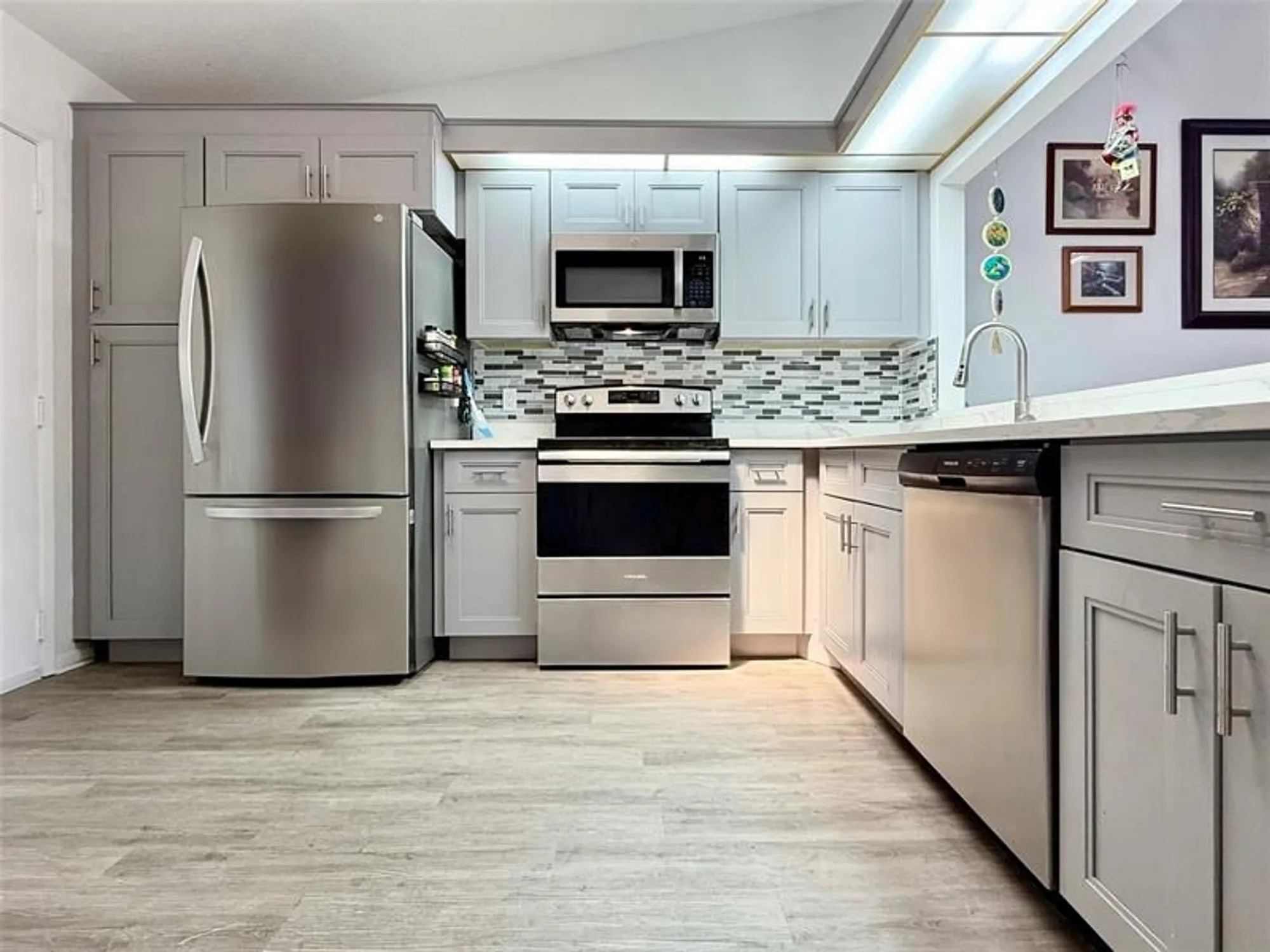 Property Slideshow image 7 of 48 | 10952 roebelini palm ct b, Boynton Beach, FL, 33437