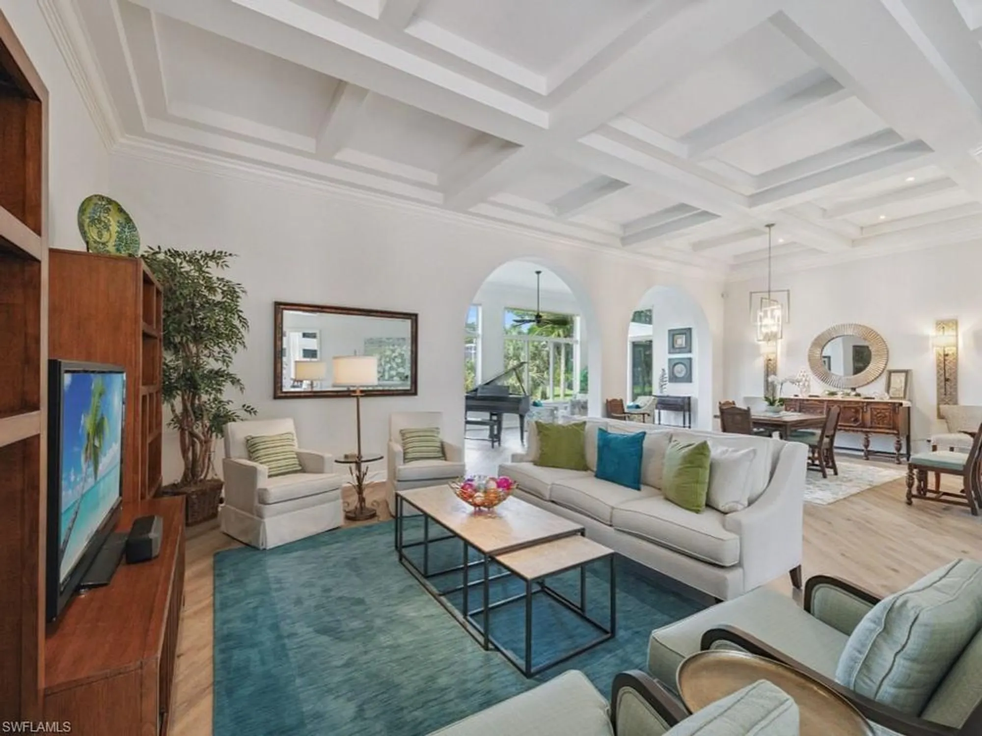 Property Slideshow image 12 of 50 | 27508 riverbank dr, Bonita Springs, FL, 34134