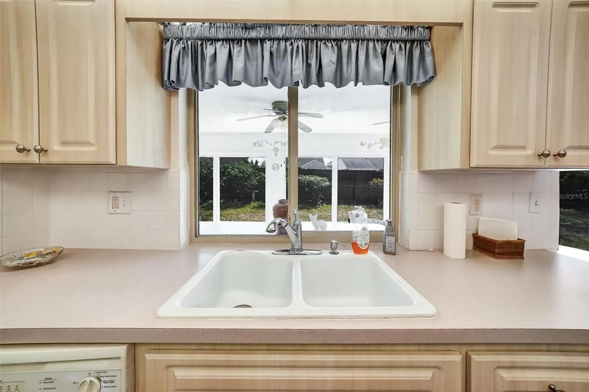 Property Slideshow image 15 of 45 | 8420 winding wood dr, Port Richey, FL, 34668