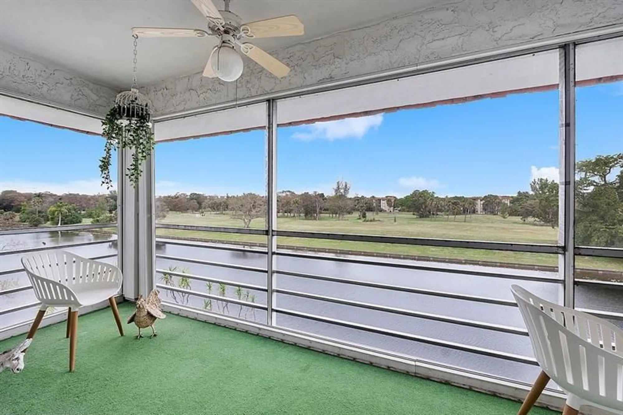 Property Slideshow image 22 of 32 | 3551 inverrary dr 404, Lauderhill, FL, 33319