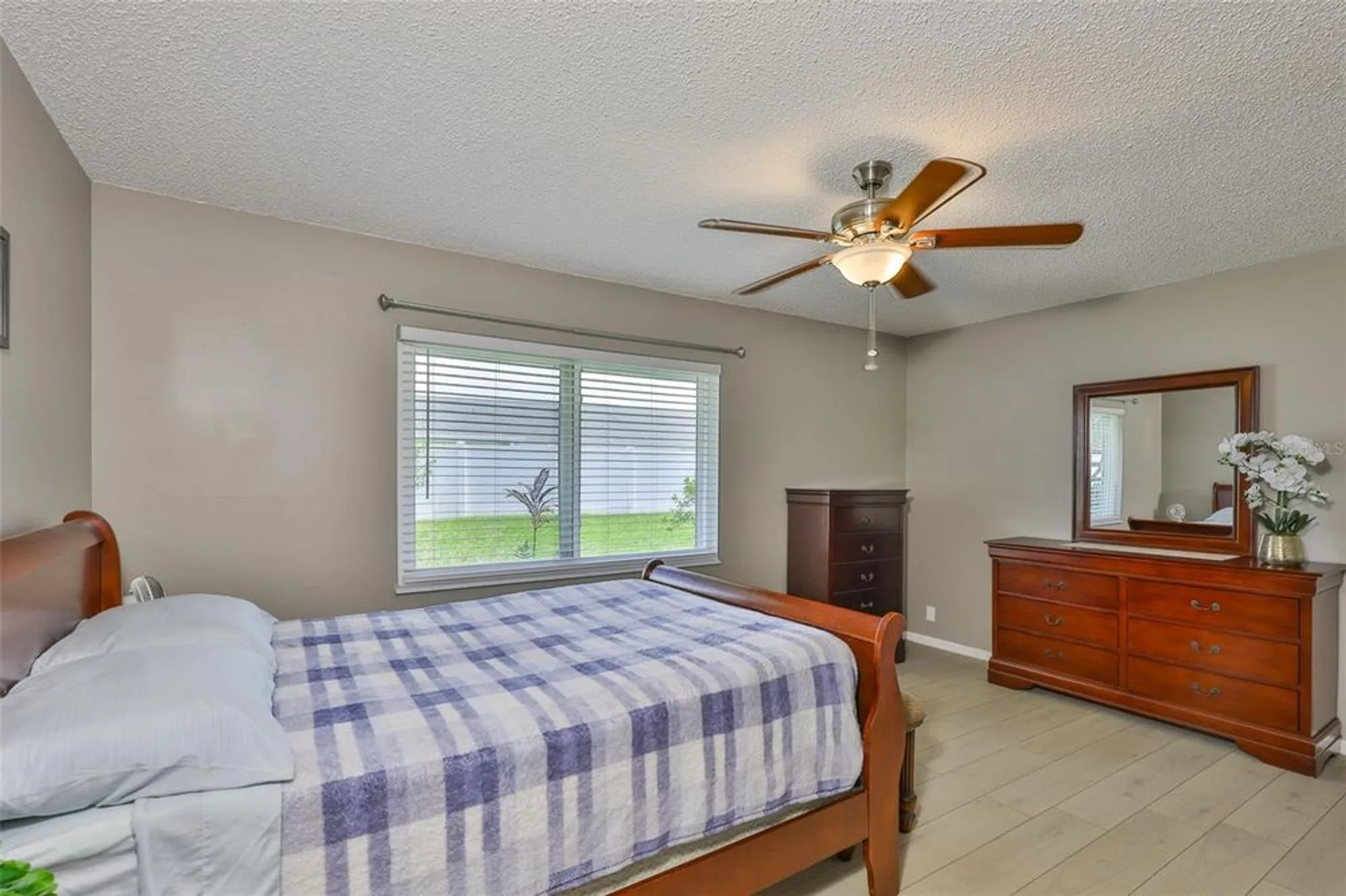 Property Slideshow image 19 of 48 | 613 la jolla ave, Sun City Center, FL, 33573