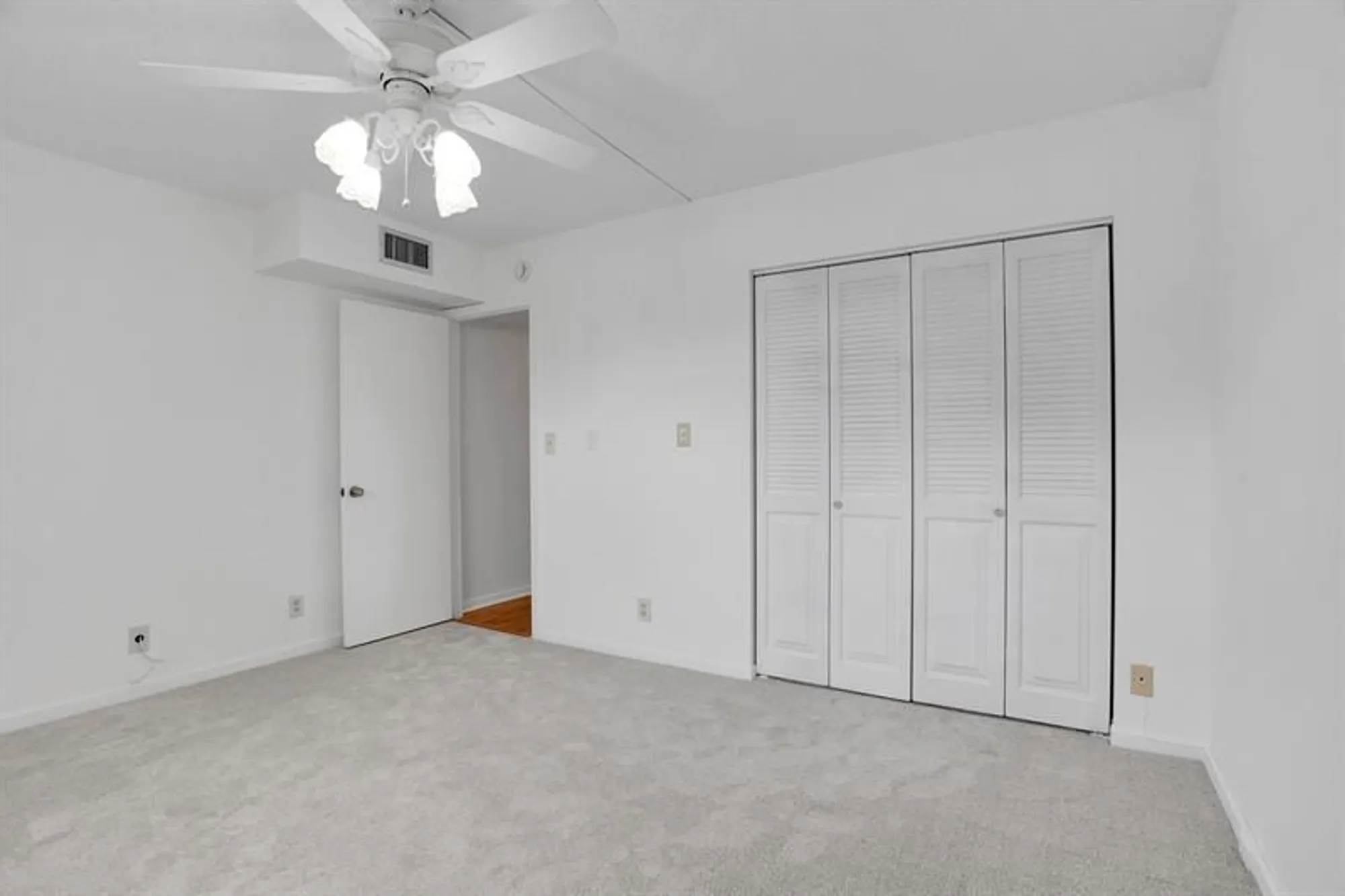 Property Slideshow image 22 of 31 | 2006 granada dr n2, Coconut Creek, FL, 33066