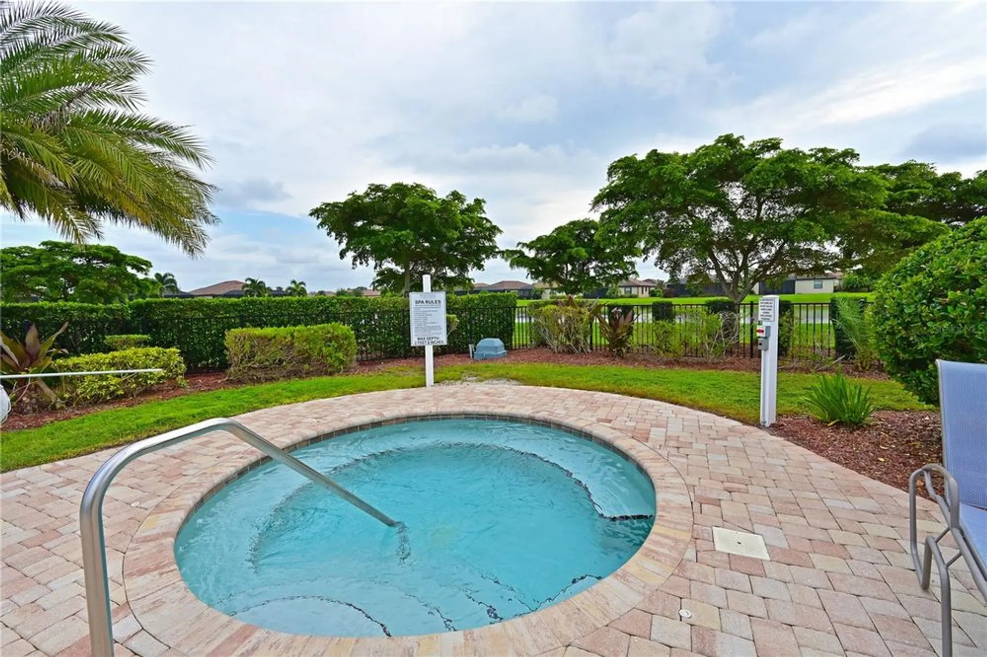 Property Slideshow image 32 of 53 | 7114 quiet creek dr, Bradenton, FL, 34212