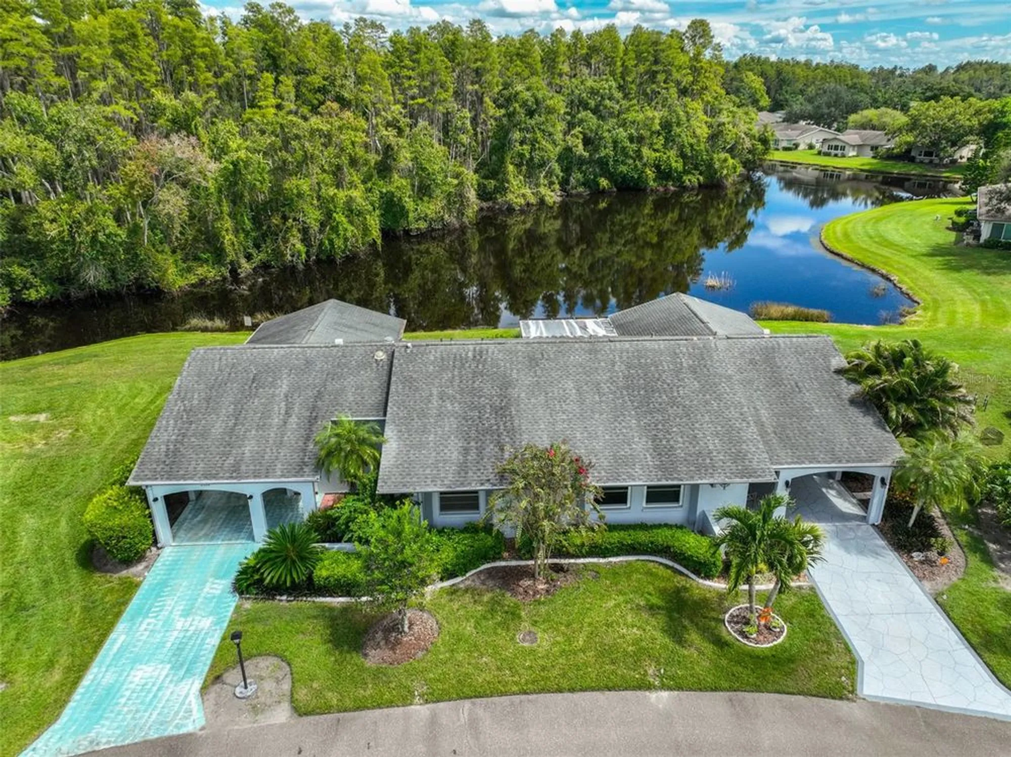 Property Slideshow image 40 of 45 | 2026 hawkhurst cir, Sun City Center, FL, 33573