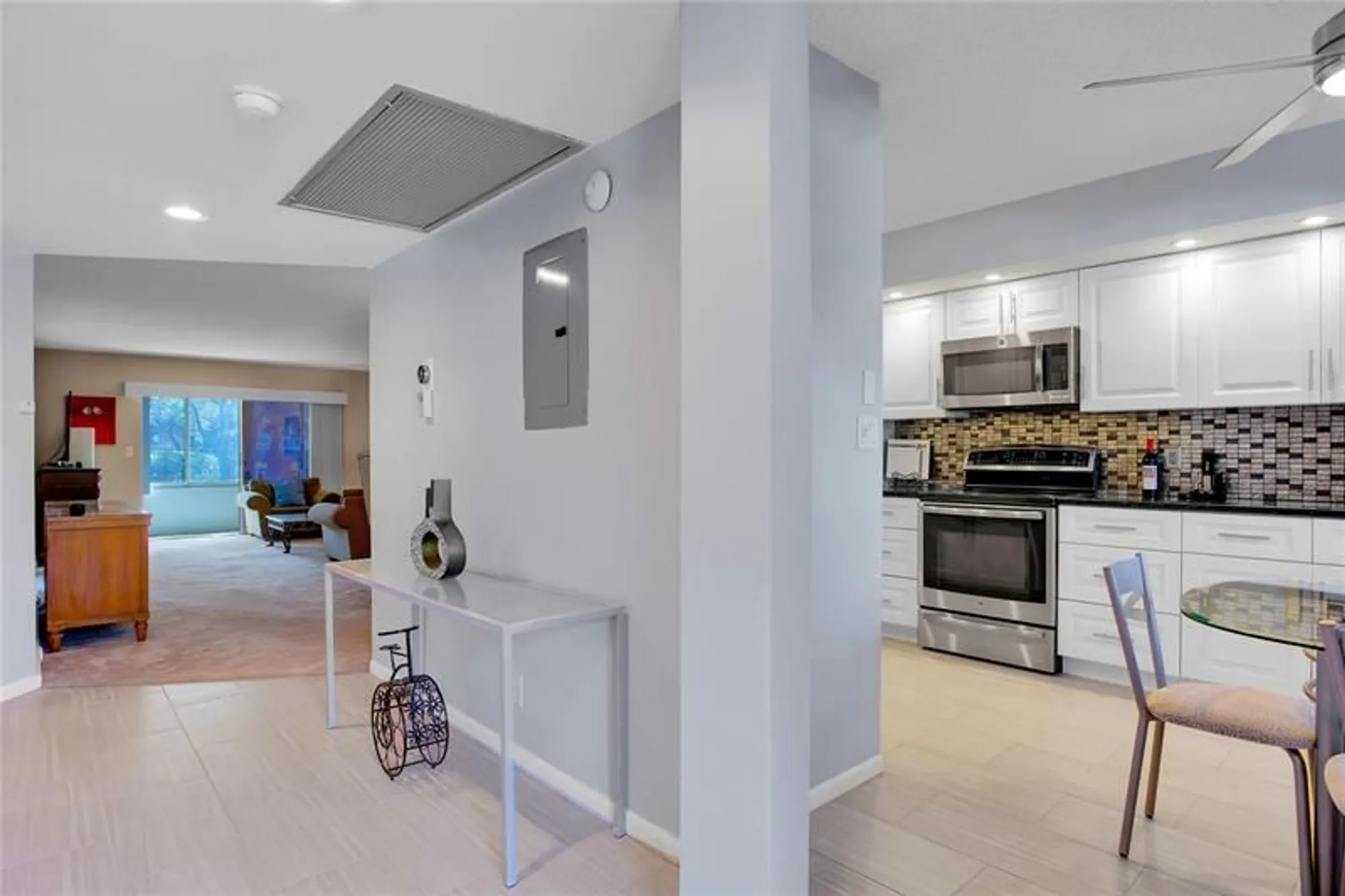 Property Slideshow image 5 of 33 | 1702 andros isle apt e1, Coconut Creek, FL, 33066