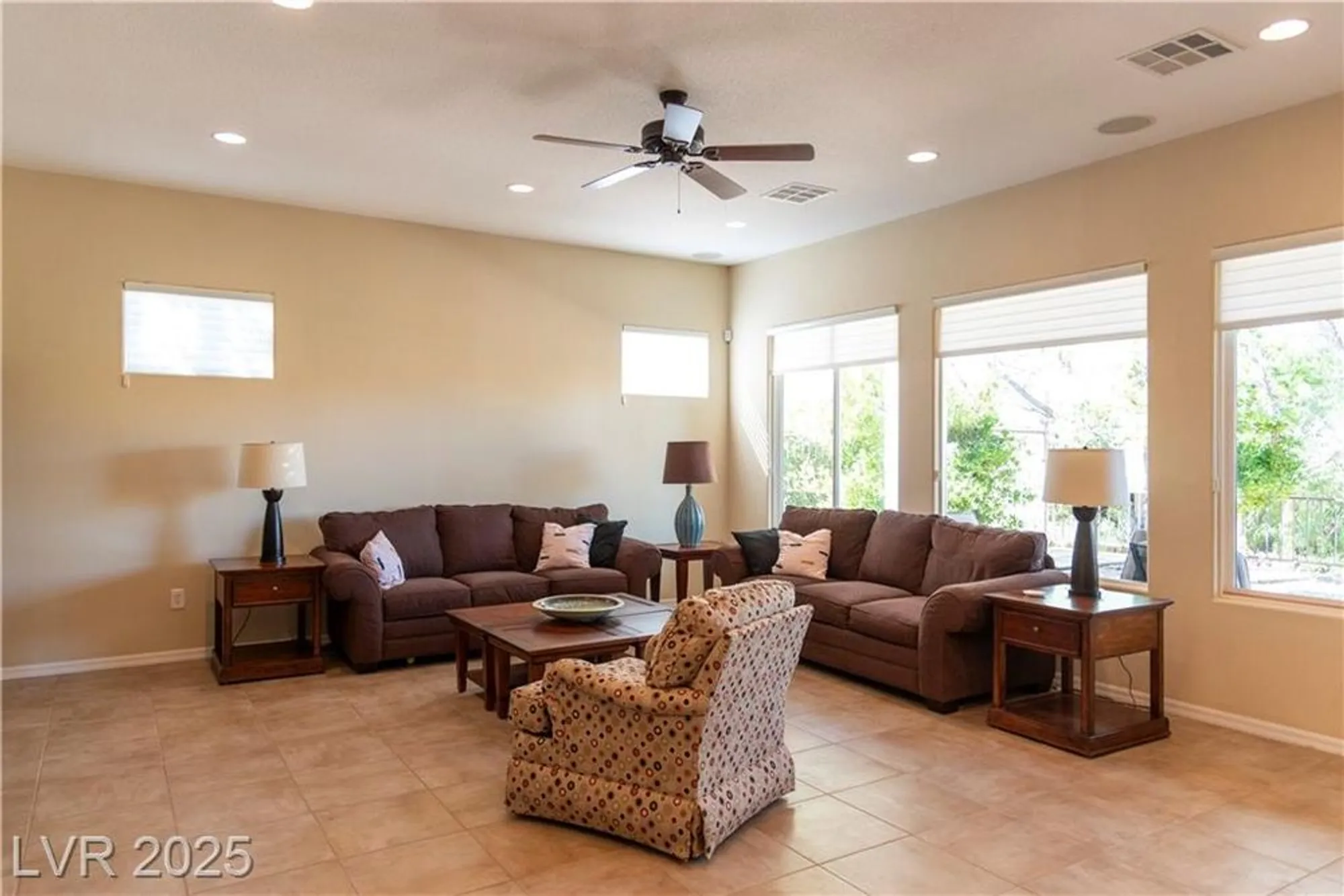 Property Slideshow image 12 of 35 | 2304 janesville ln, Henderson, NV, 89044