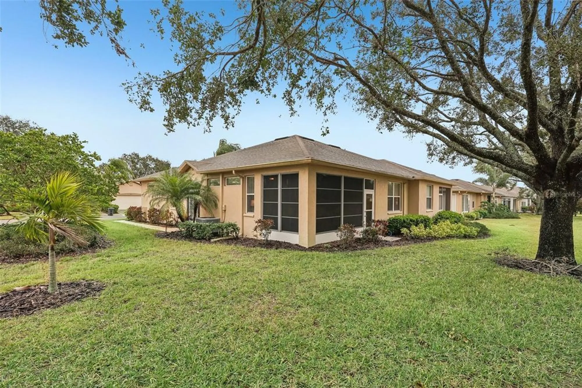 Property Slideshow image 25 of 51 | 2028 acadia greens dr, Sun City Center, FL, 33573