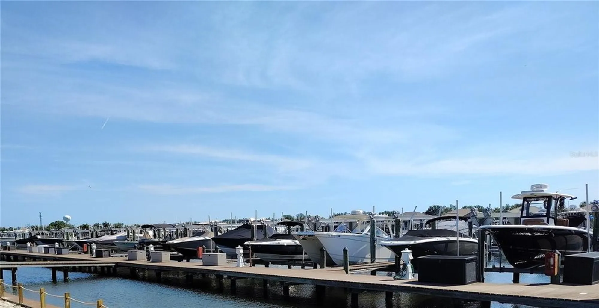 Property Slideshow image 51 of 84 | 1264 riverscape st b, Bradenton, FL, 34208