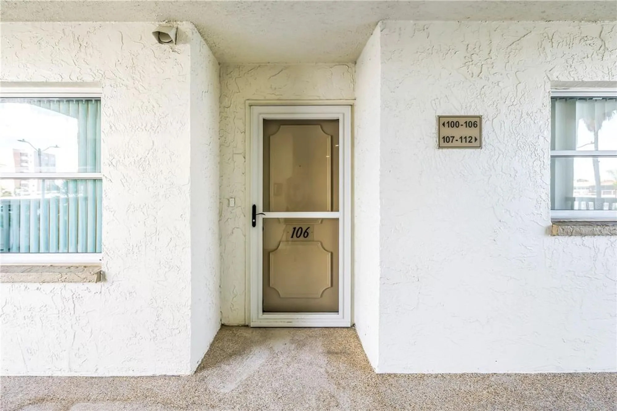 Property Slideshow image 5 of 20 | 6060 shore blvd 106, Gulfport, FL, 33707