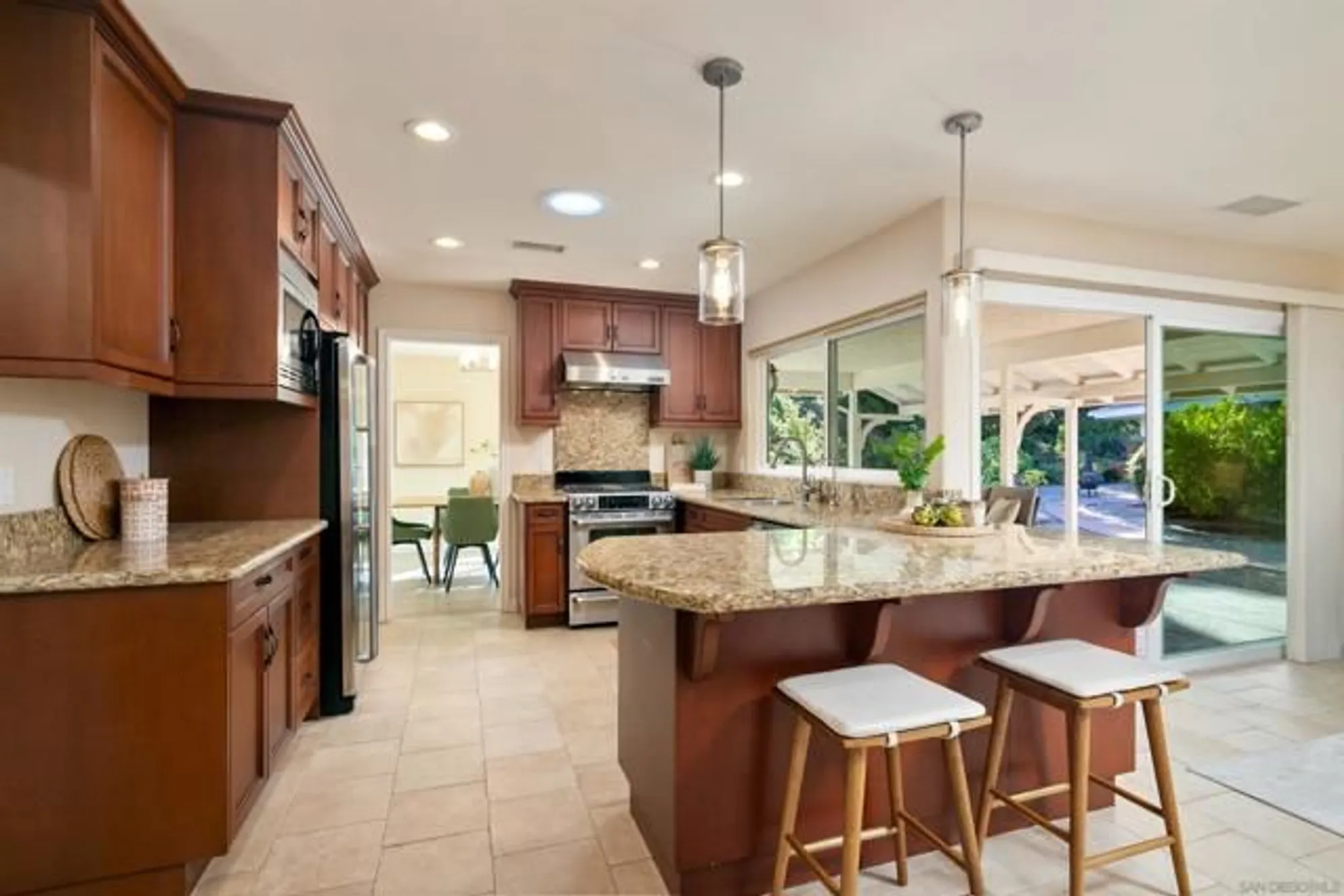 Property Slideshow image 16 of 46 | 12607 opimo dr, San Diego, CA, 92128