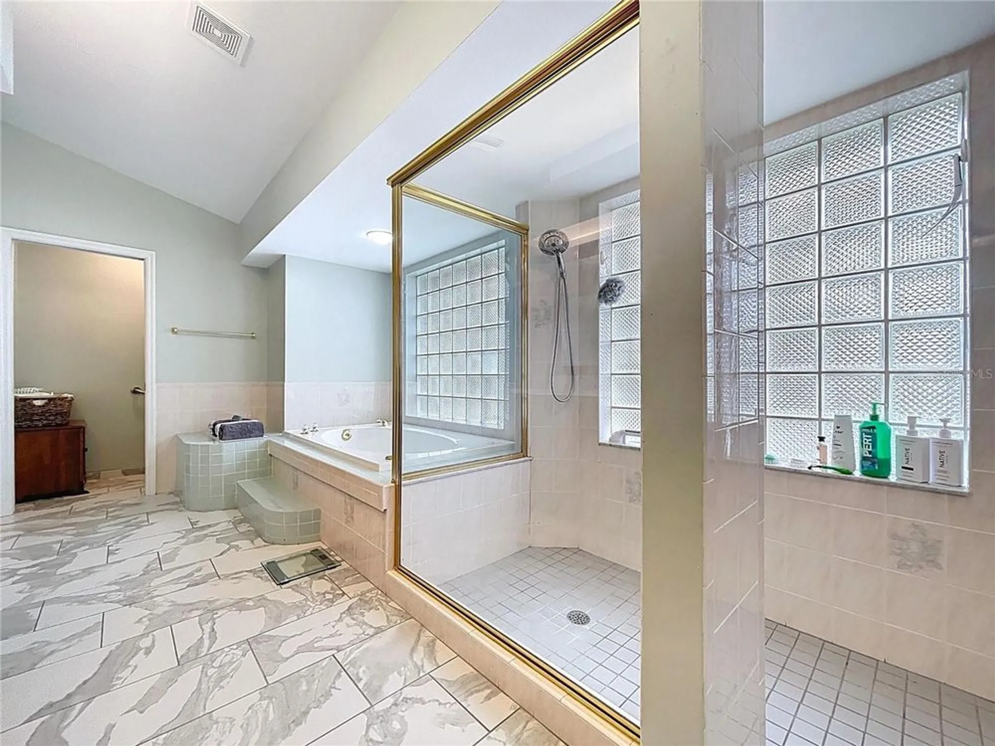 Property Slideshow image 30 of 48 | 9276 ashley dr, Weeki Wachee, FL, 34613