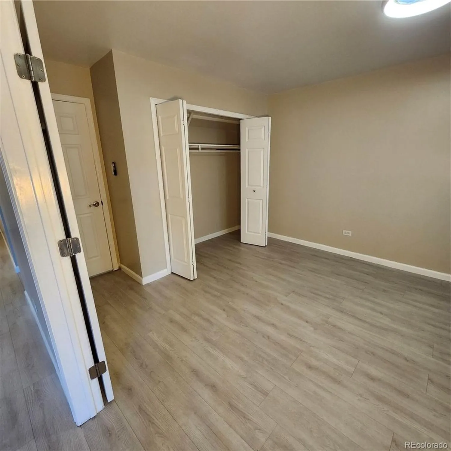 Property Slideshow image 21 of 48 | 755 s clinton st 6b, Denver, CO, 80247