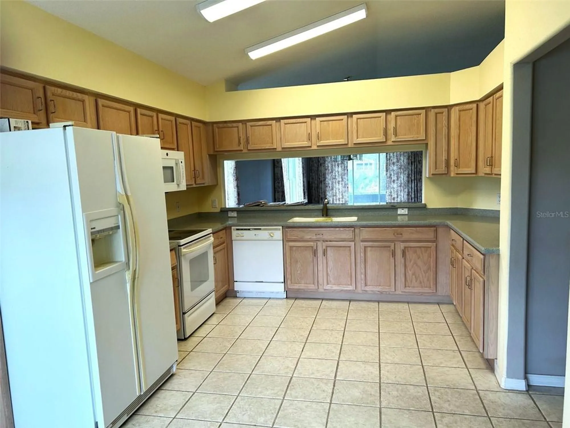 Property Slideshow image 9 of 40 | 11904 aranda ct, Hudson, FL, 34667