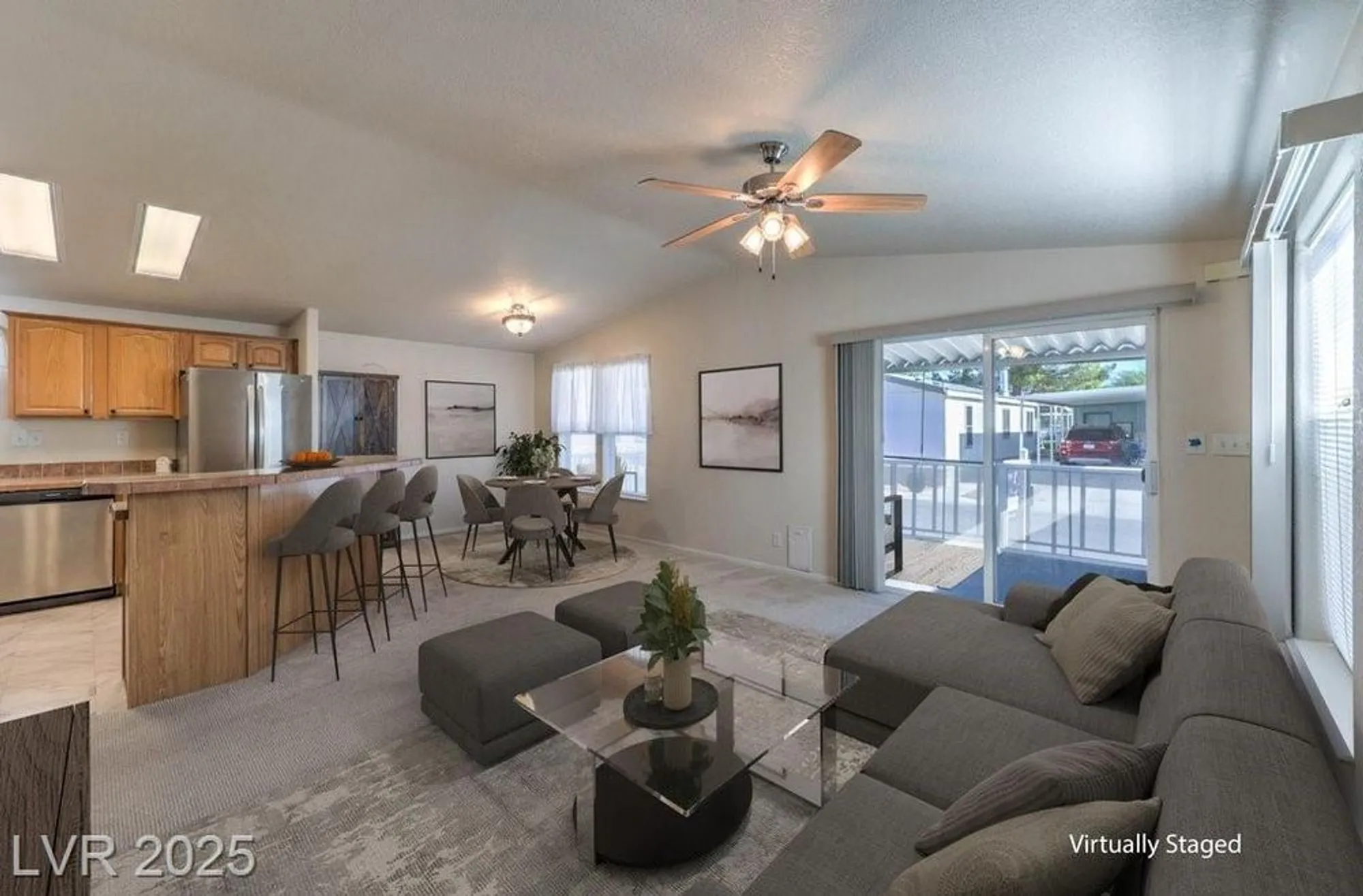Property Slideshow image 4 of 44 | 581 montecito dr, Pahrump, NV, 89048