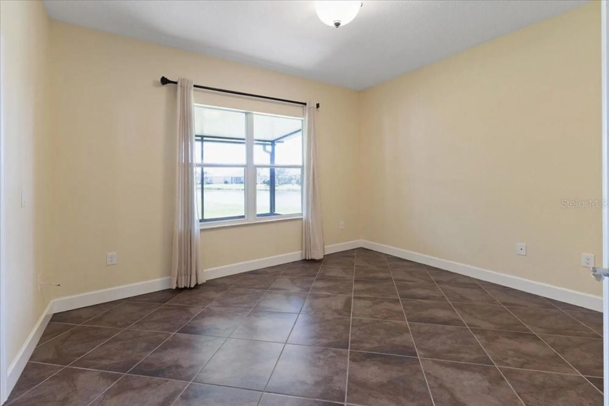 Property Slideshow image 32 of 80 | 576 gadsen st, Englewood, FL, 34223