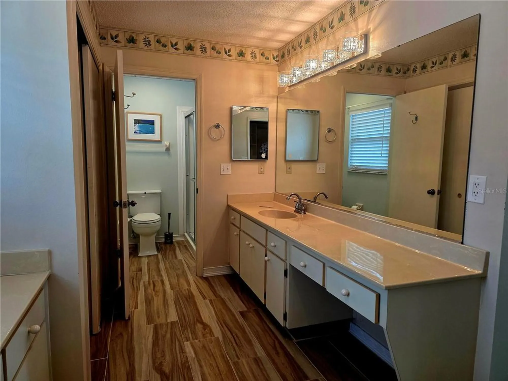 Property Slideshow image 23 of 34 | 1936 new bedford dr, Sun City Center, FL, 33573