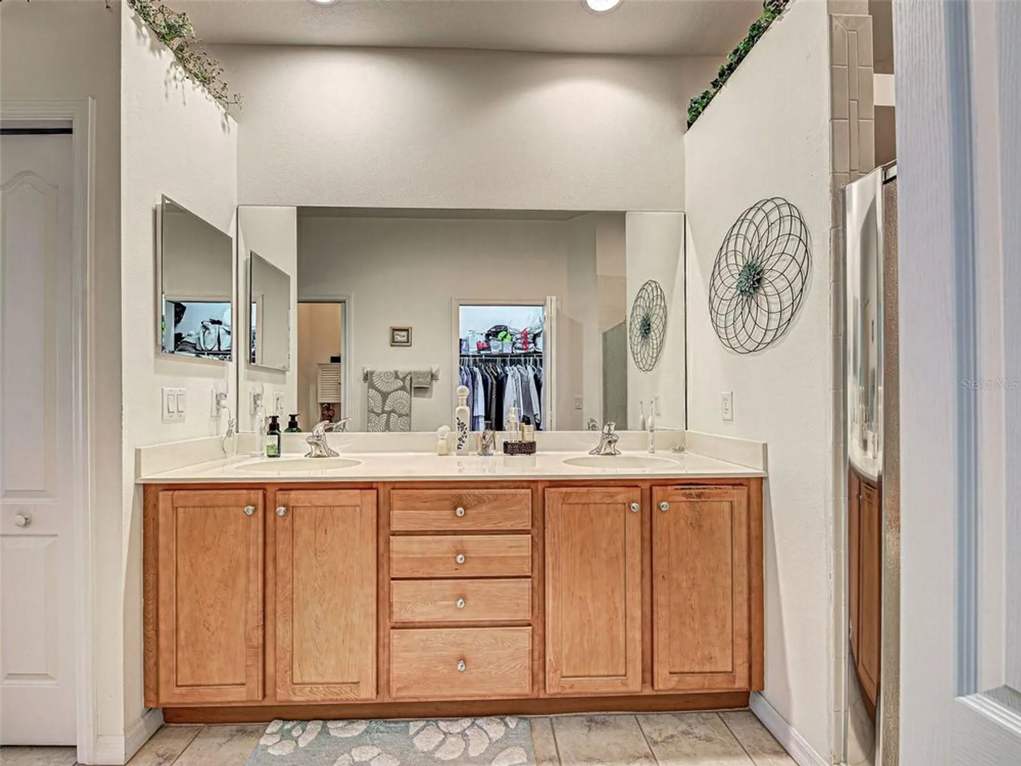 Property Slideshow image 25 of 63 | 4911 whispering oaks dr, North Port, FL, 34287