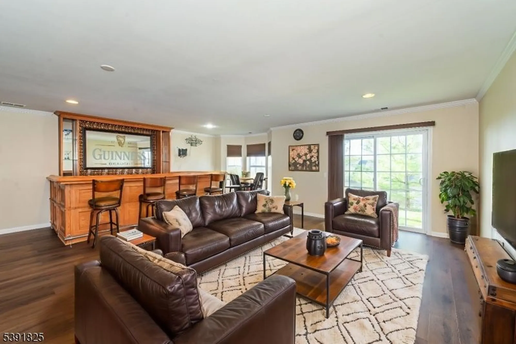 Property Slideshow image 10 of 23 | 21 junegrass way, Hackettstown, NJ, 07840