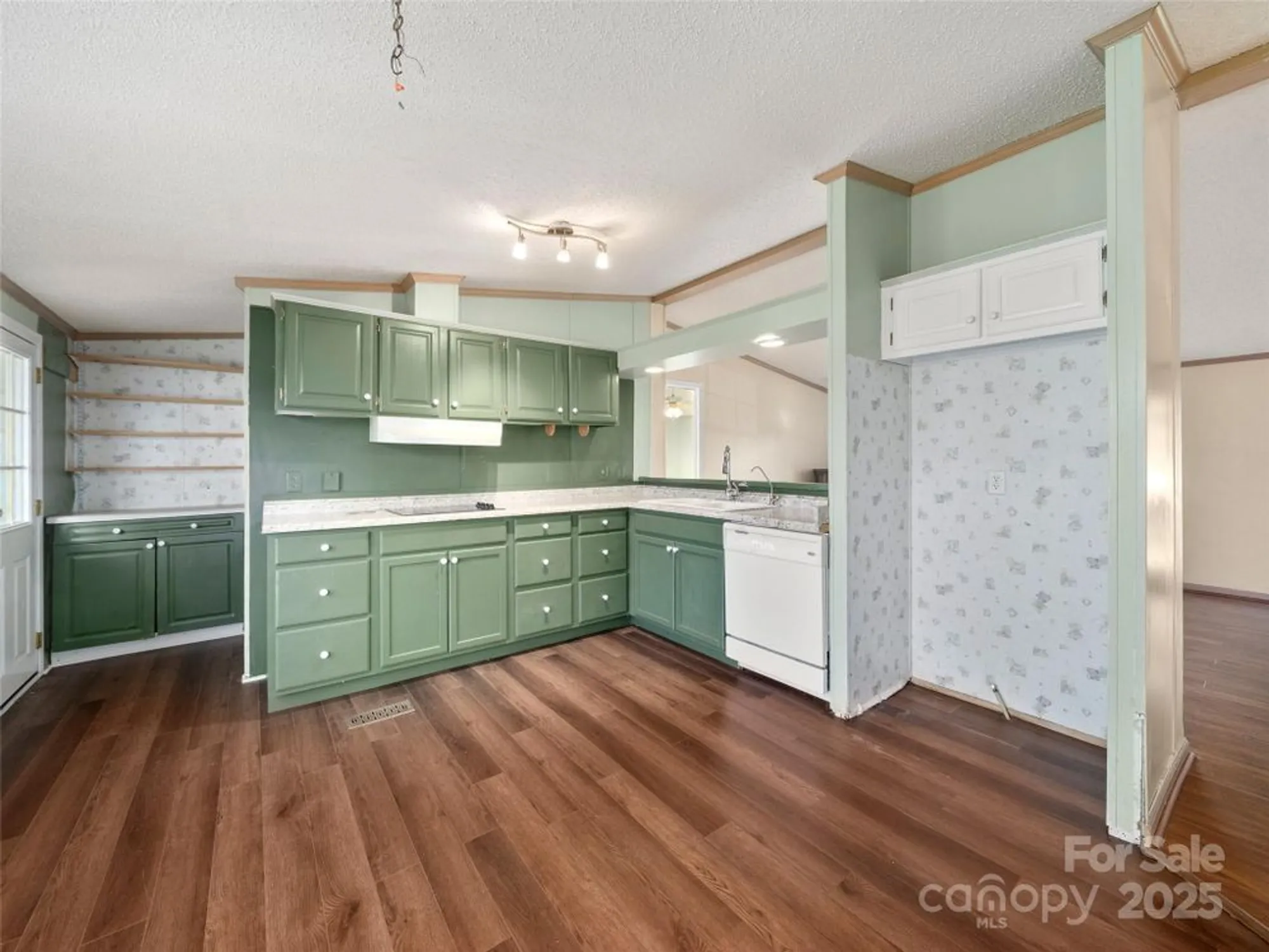 Property Slideshow image 8 of 42 | 236 white ash cir, Hendersonville, NC, 28739