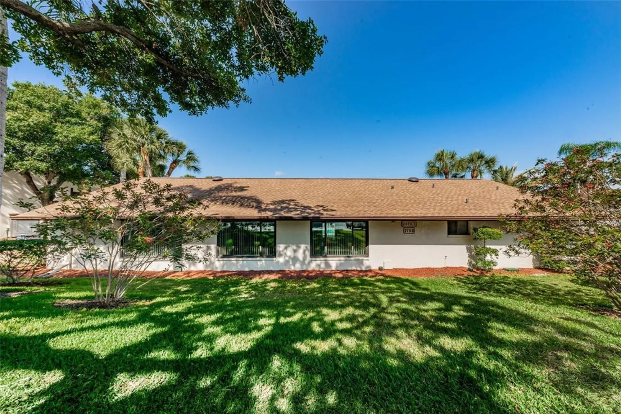 Property Slideshow image 41 of 63 | 2642 pine ridge way d2, Palm Harbor, FL, 34684