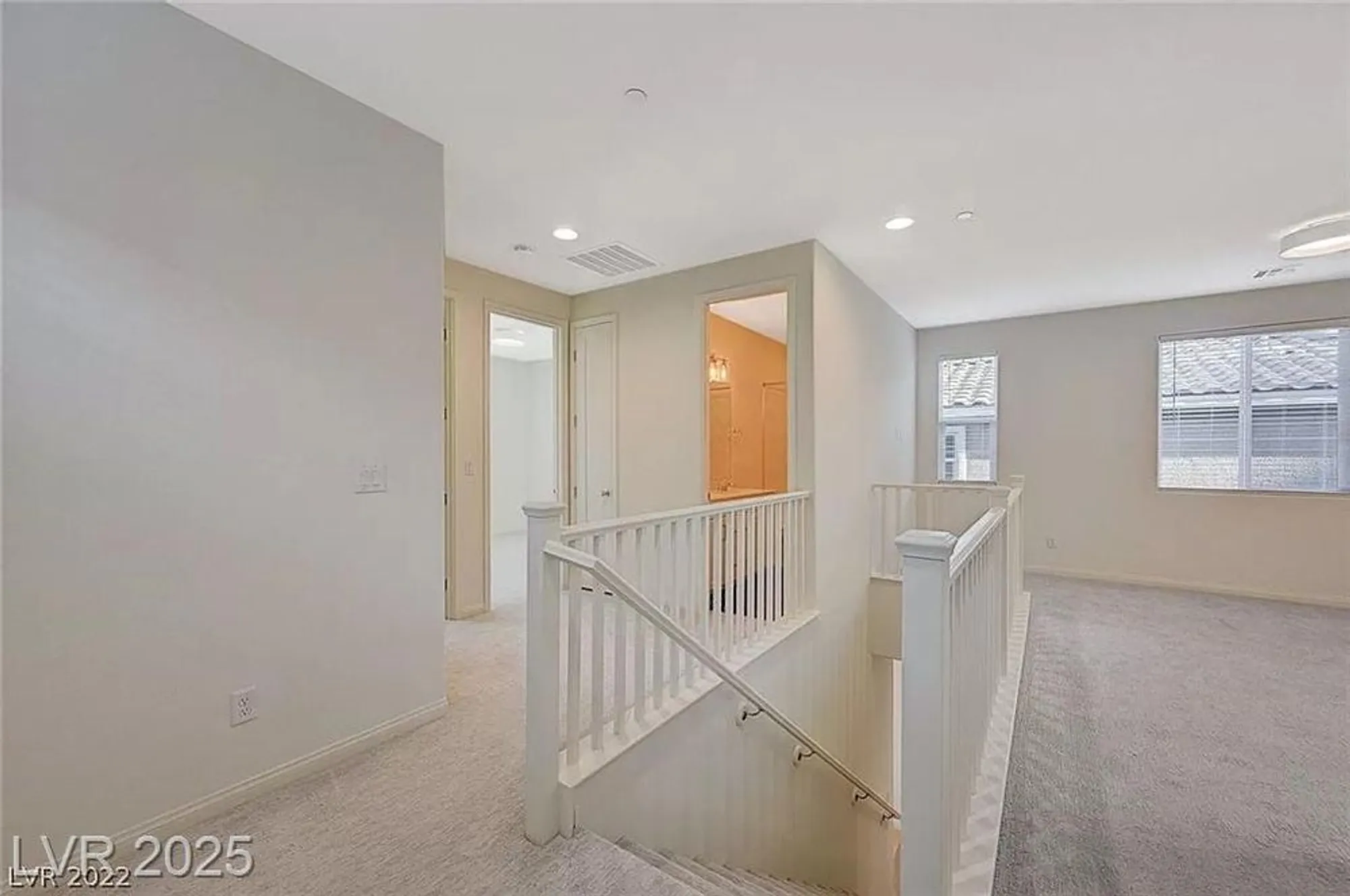 Property Slideshow image 17 of 20 | 31 castleton tower ct, Henderson, NV, 89011