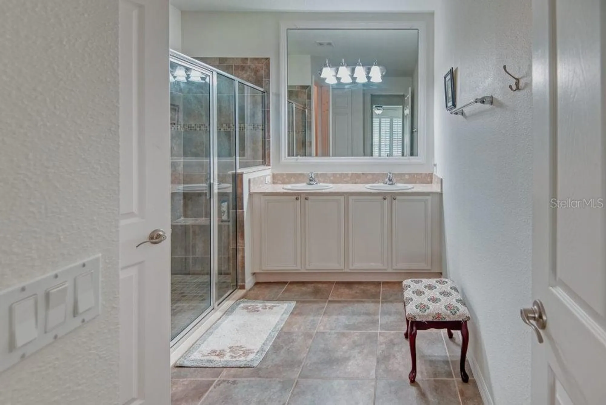 Property Slideshow image 20 of 43 | 3432 fallbrook dr, Poinciana, FL, 34759